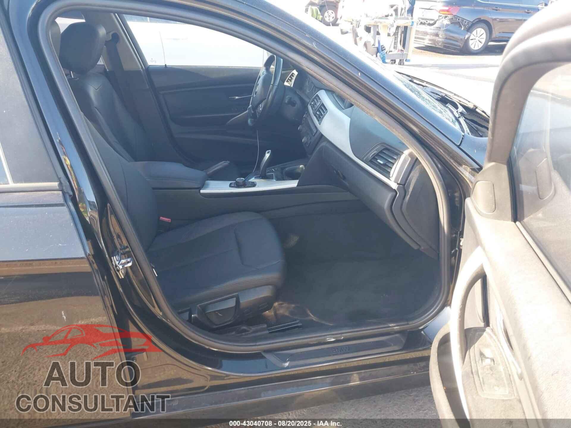 BMW 328I 2012 - WBA3A5C52CF342059