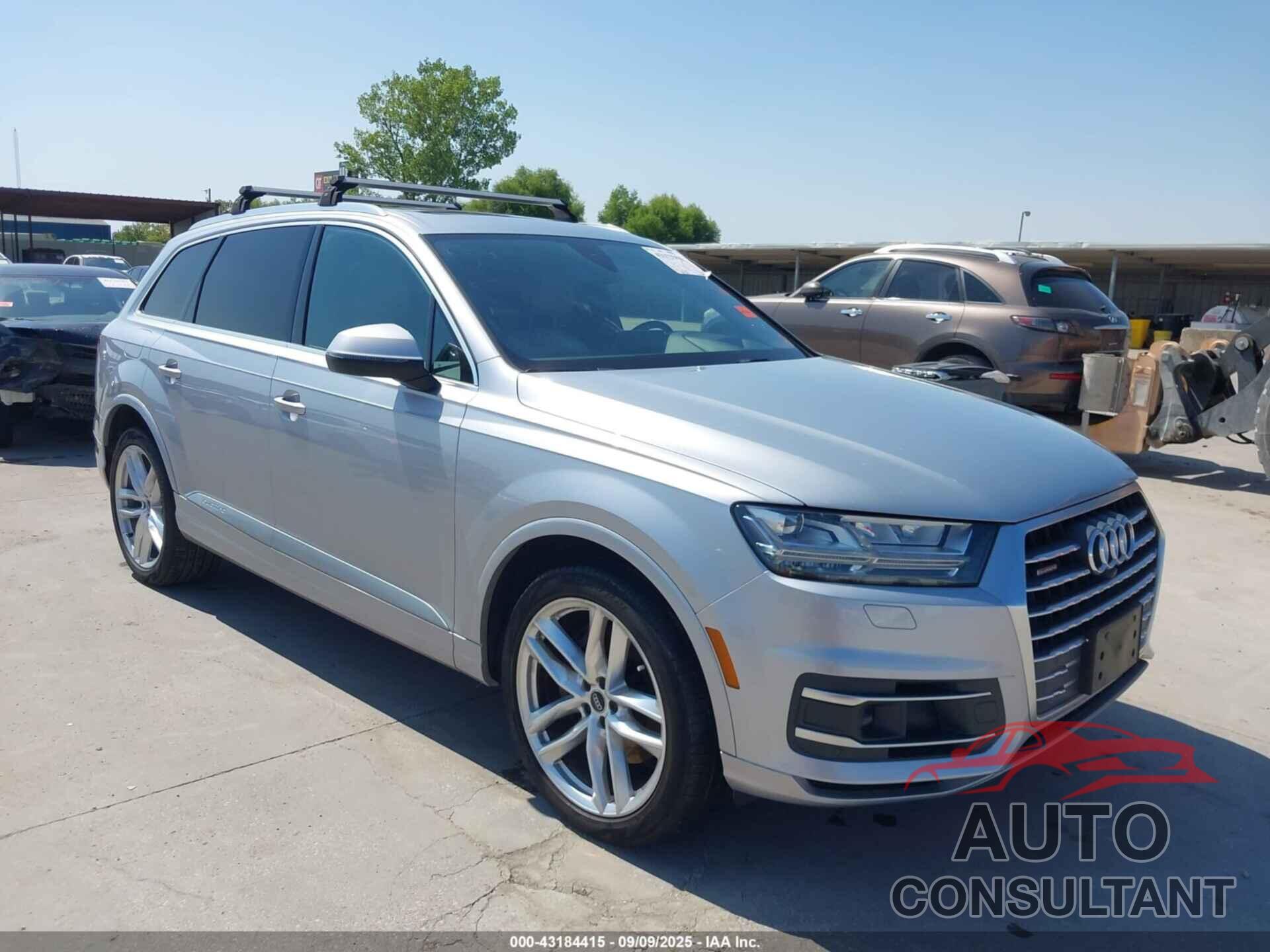 AUDI Q7 2018 - WA1LHAF78JD002941