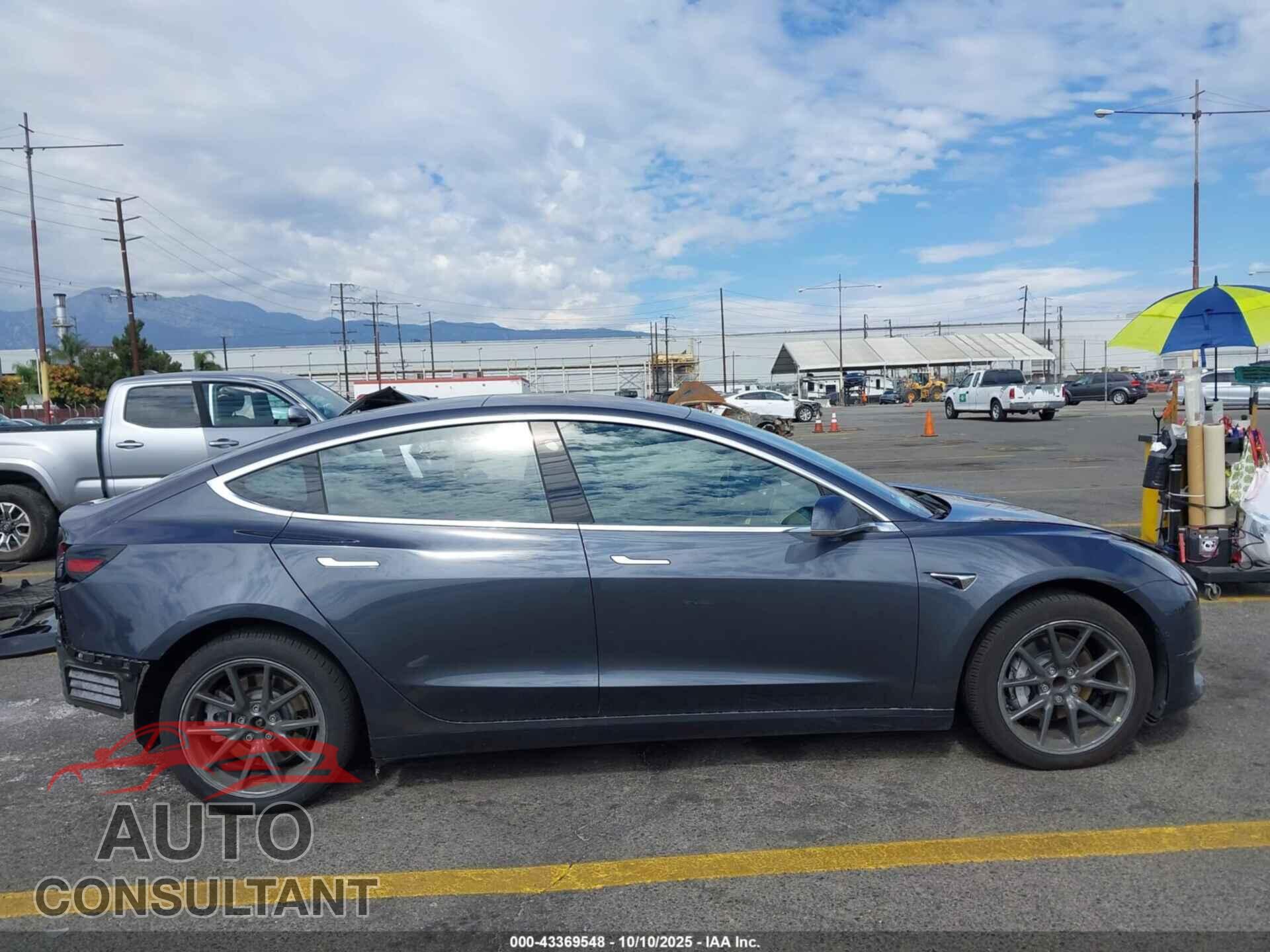 TESLA MODEL 3 2018 - 5YJ3E1EA7JF047485