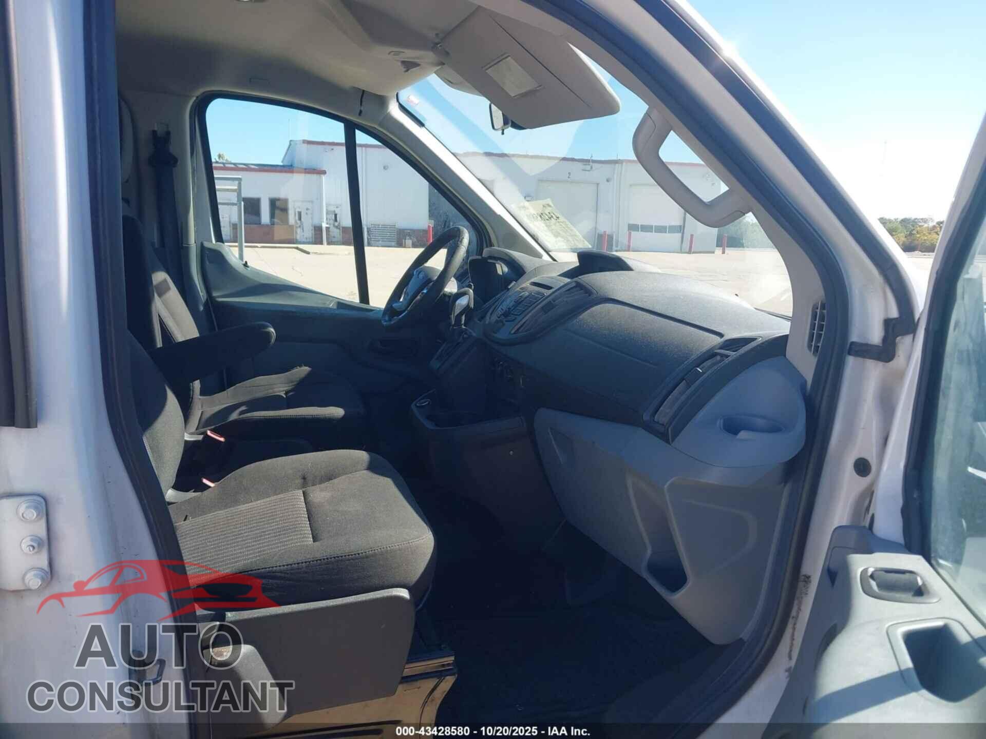 FORD TRANSIT-150 2017 - 1FTYE9ZM2HKA02833