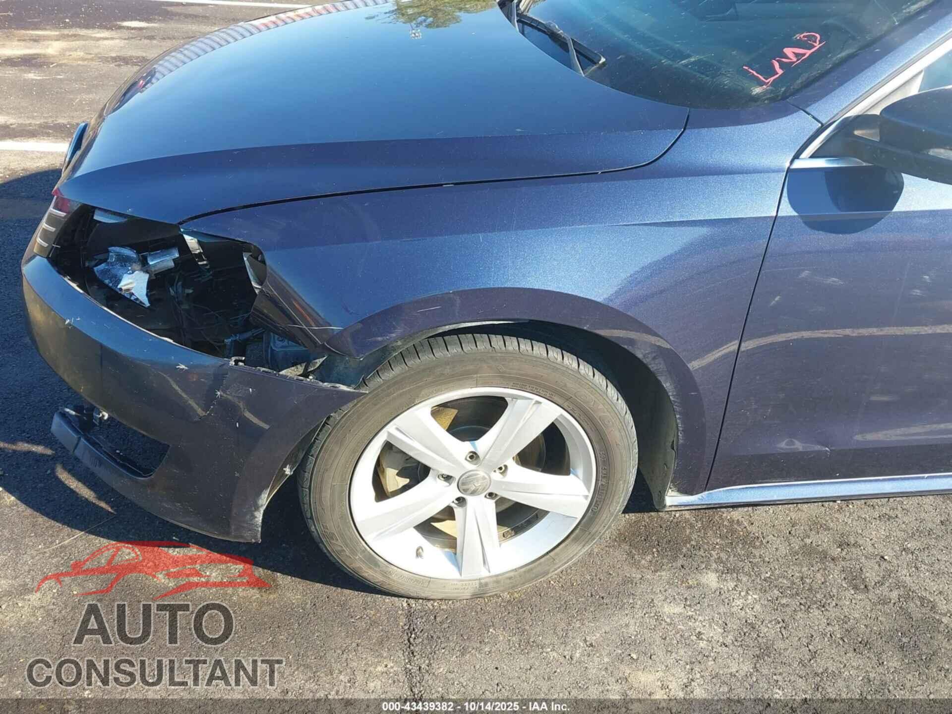 VOLKSWAGEN PASSAT 2012 - 1VWBN7A30CC096661