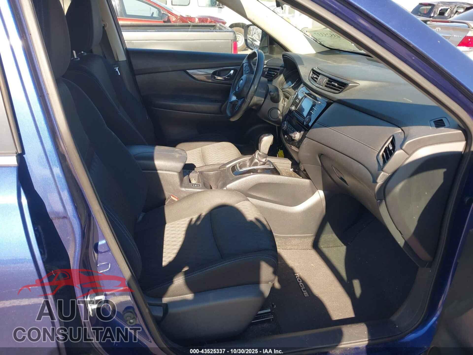 NISSAN ROGUE 2017 - KNMAT2MT3HP538027