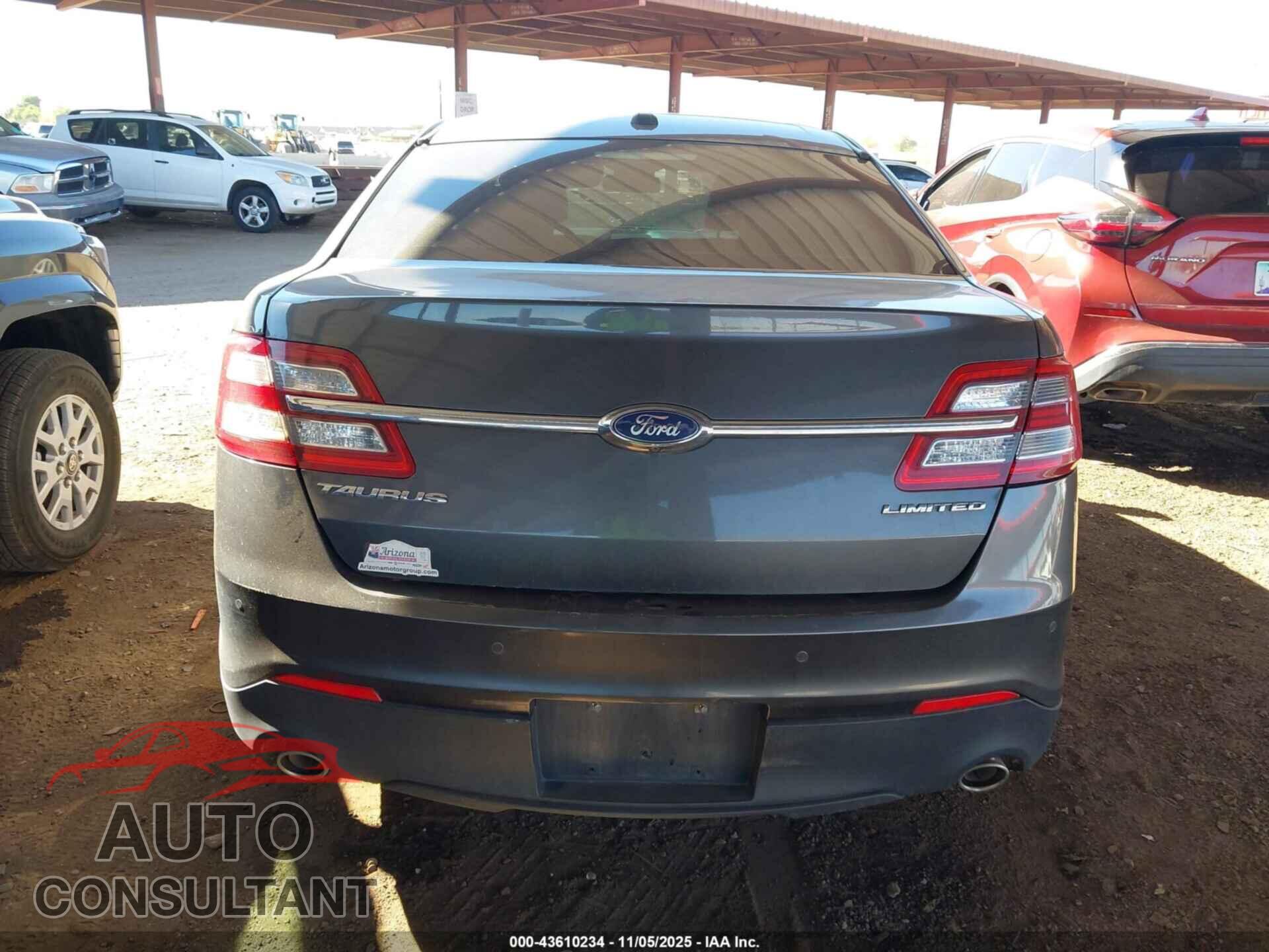 FORD TAURUS 2017 - 1FAHP2F83HG102456