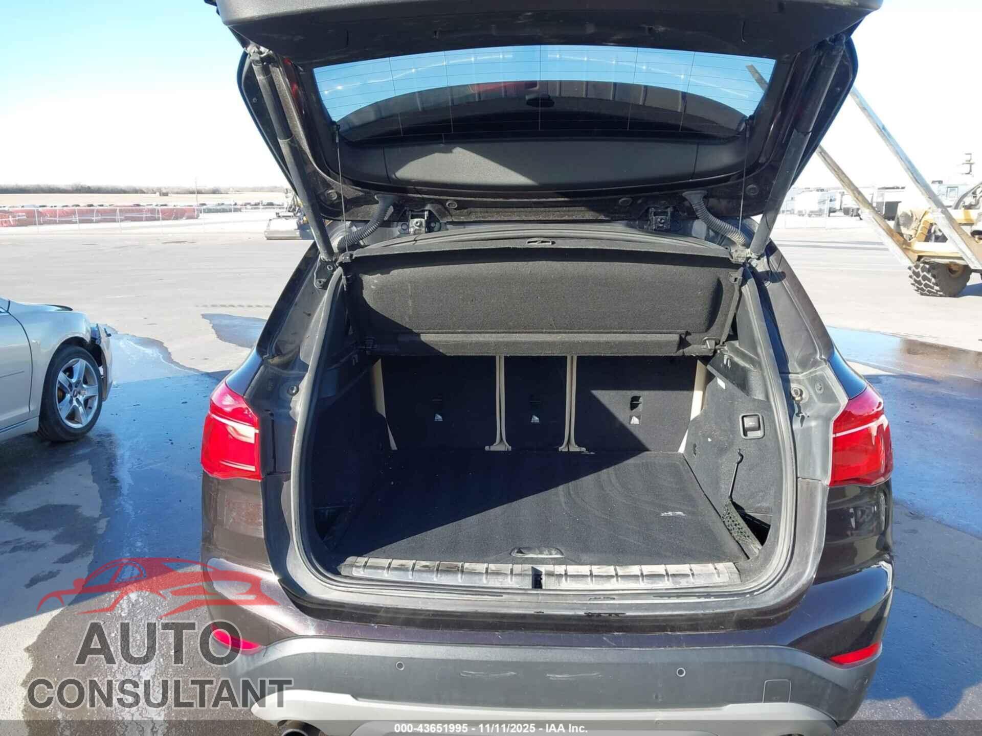 BMW X1 2017 - WBXHT3C30H5F83269