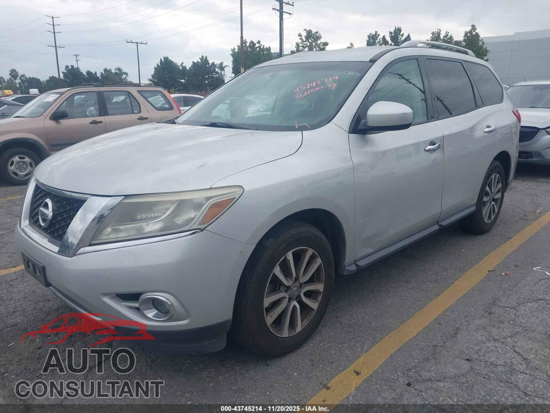 NISSAN PATHFINDER 2015 - 5N1AR2MN0FC656455