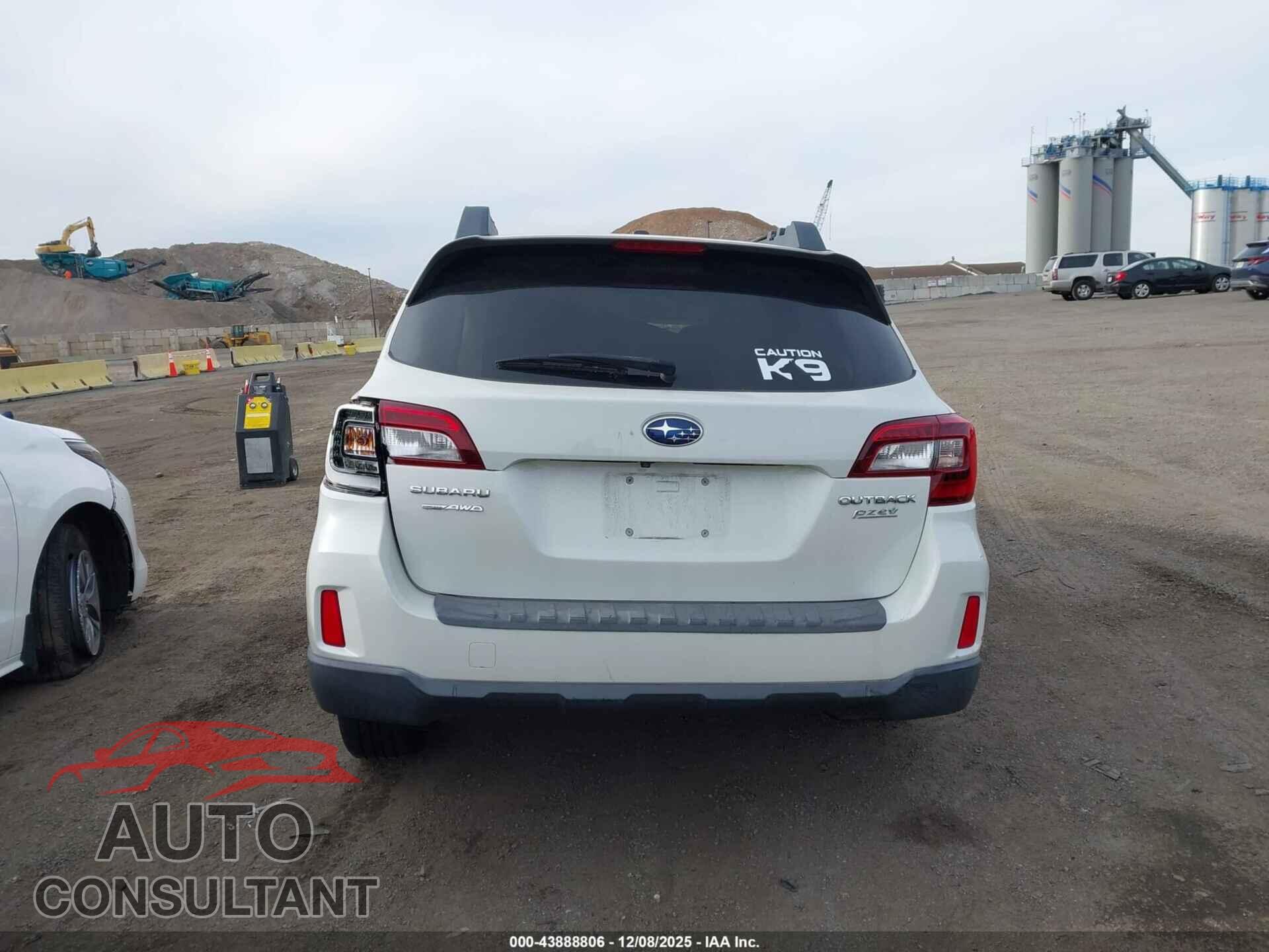 SUBARU OUTBACK 2015 - 4S4BSAEC1F3231990