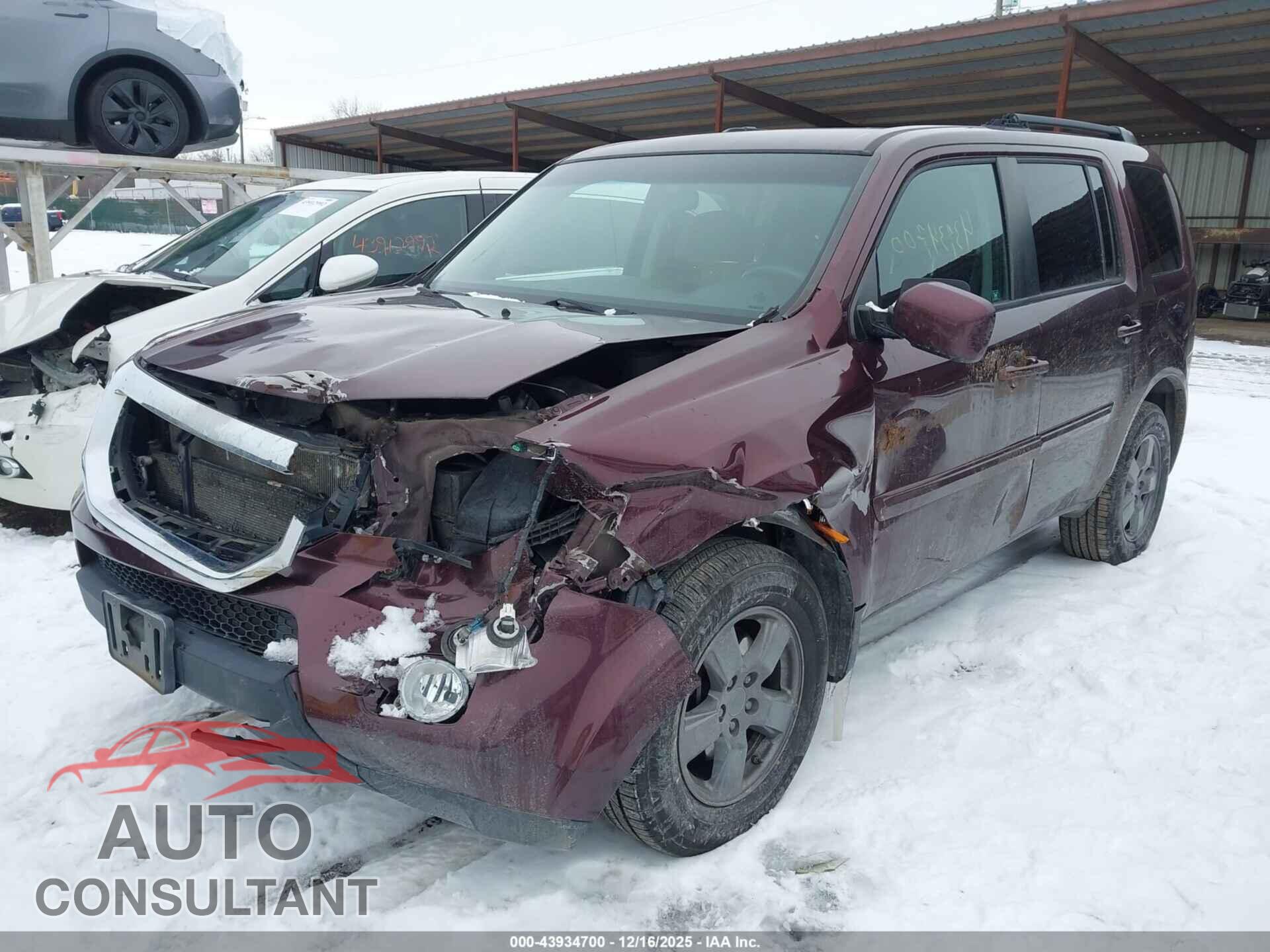 HONDA PILOT 2011 - 5FNYF4H4XBB040381