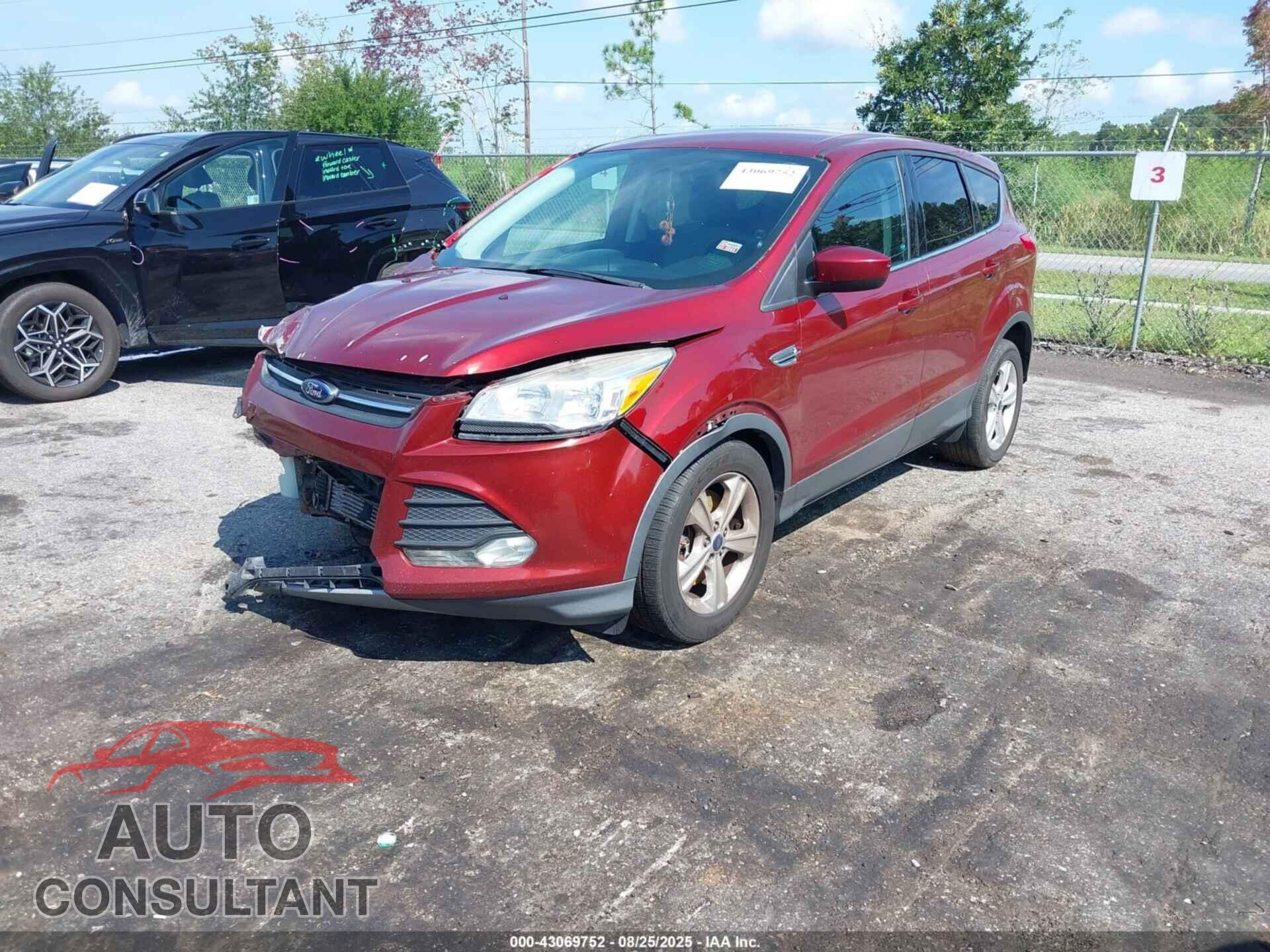 FORD ESCAPE 2015 - 1FMCU9G92FUB58458