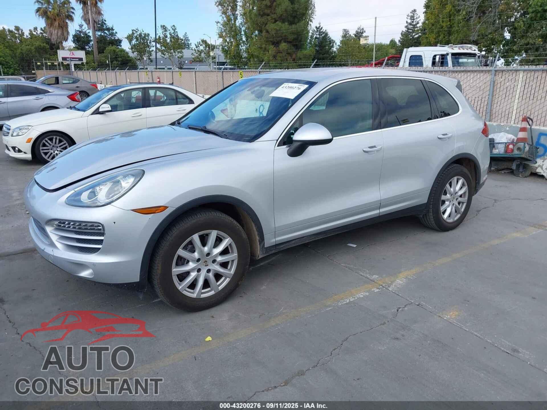 PORSCHE CAYENNE 2012 - WP1AA2A24CLA10612