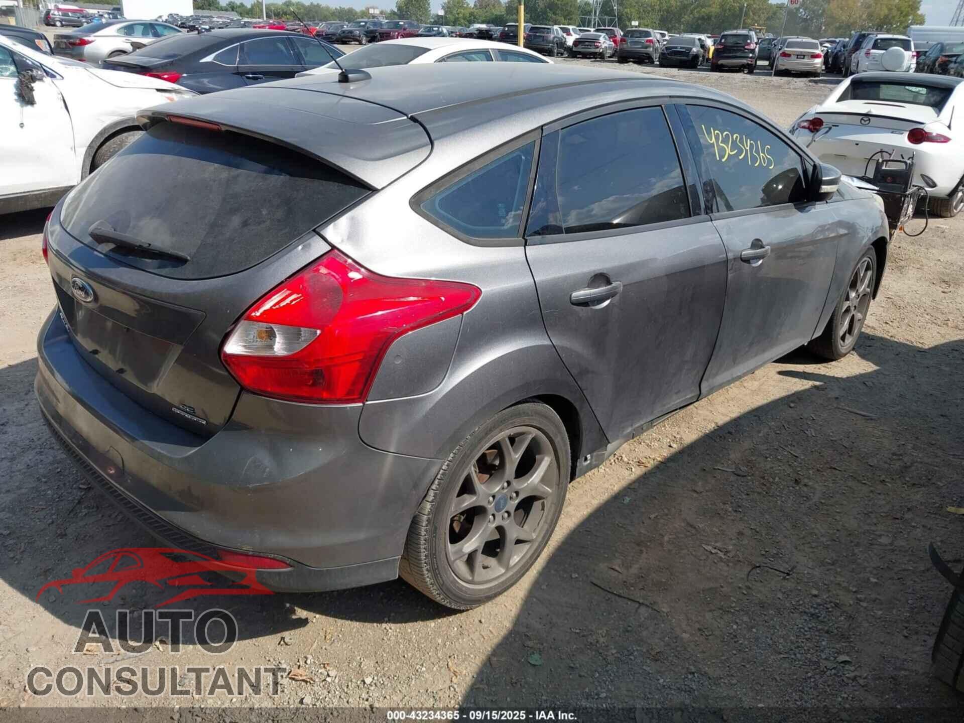 FORD FOCUS 2014 - 1FADP3K28EL150947