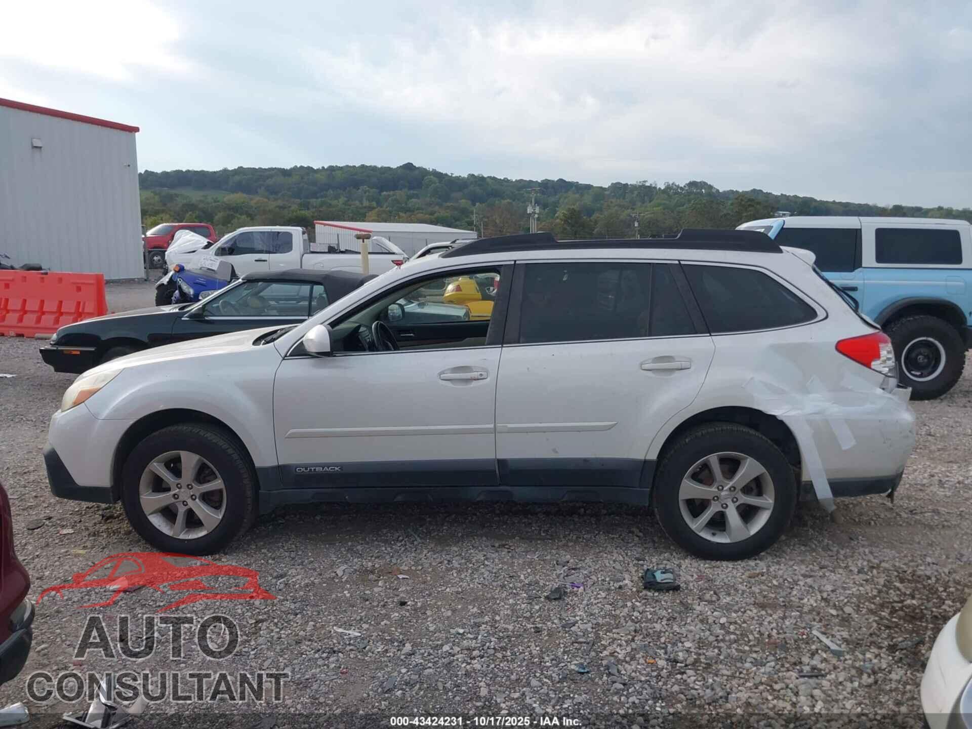 SUBARU OUTBACK 2013 - 4S4BRDJC8D2305699