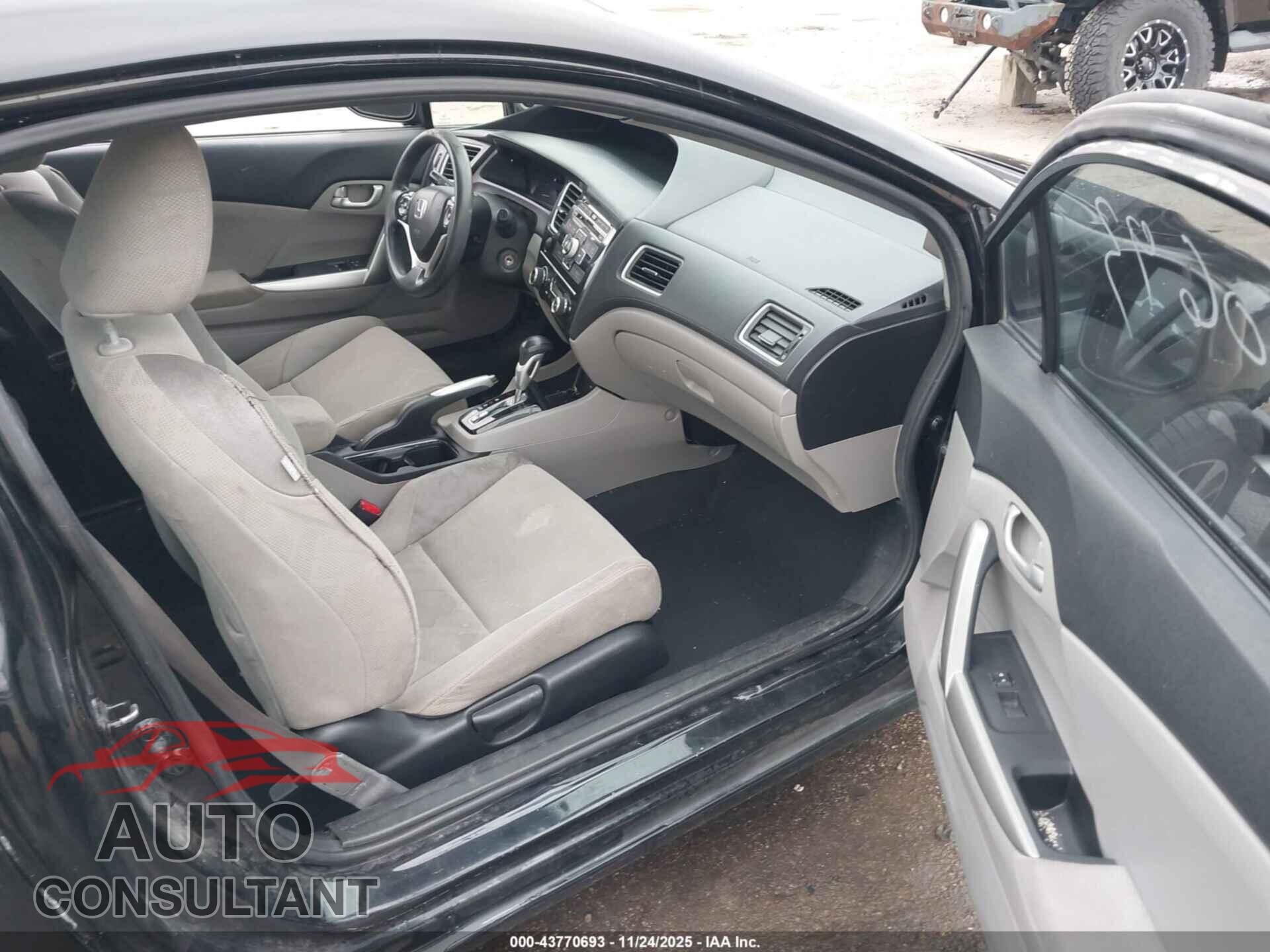 HONDA CIVIC 2013 - 2HGFG3B87DH528132