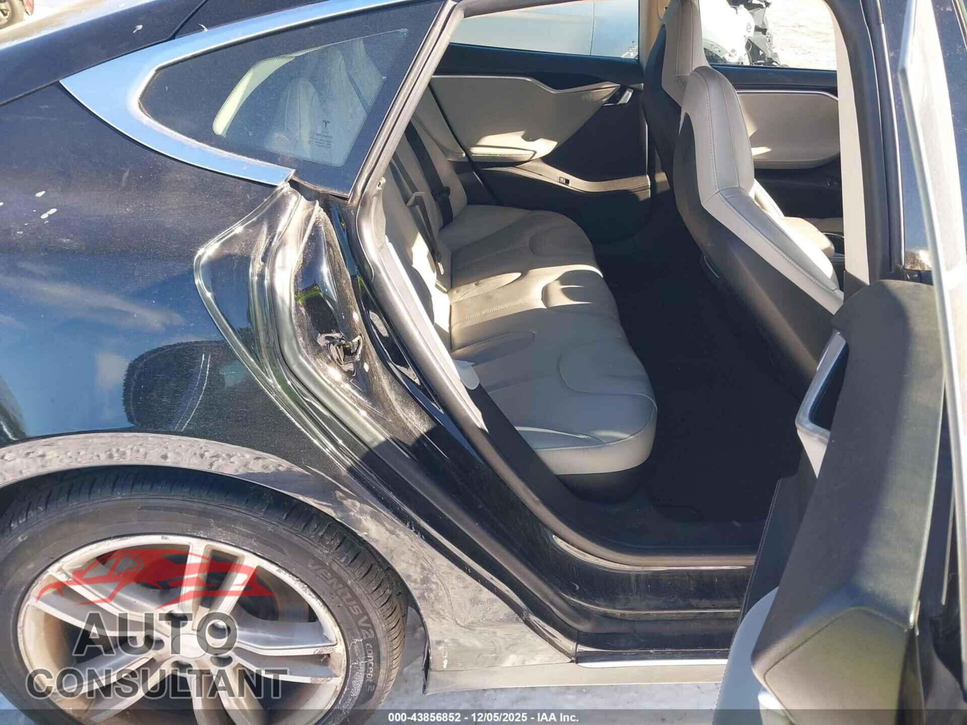 TESLA MODEL S 2014 - 5YJSA1S10EFP28489