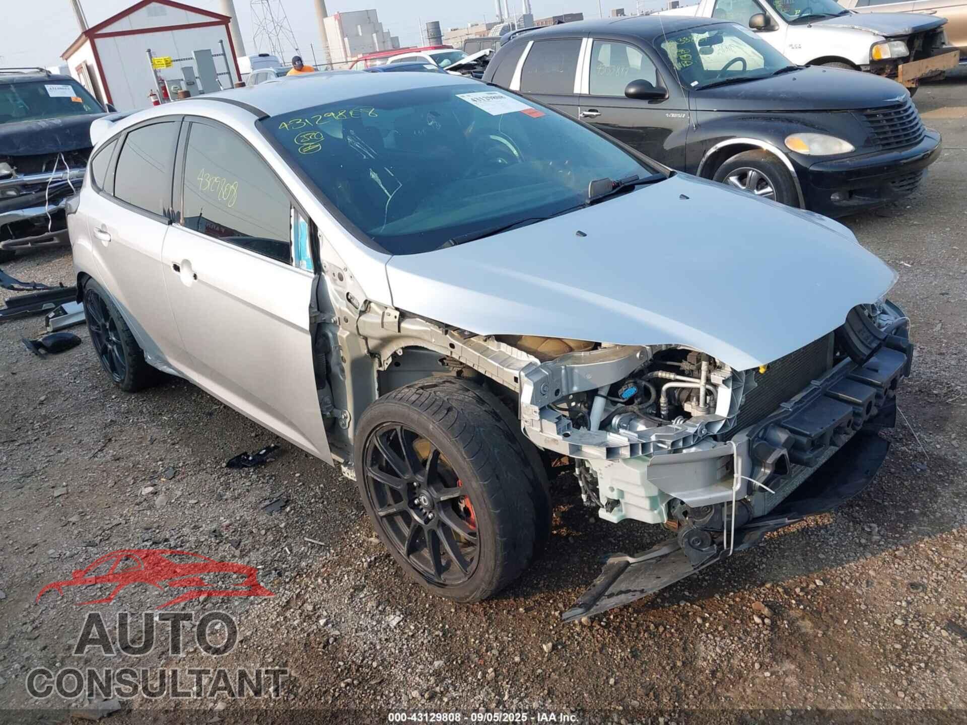 FORD FOCUS ST 2014 - 1FADP3L97EL181215