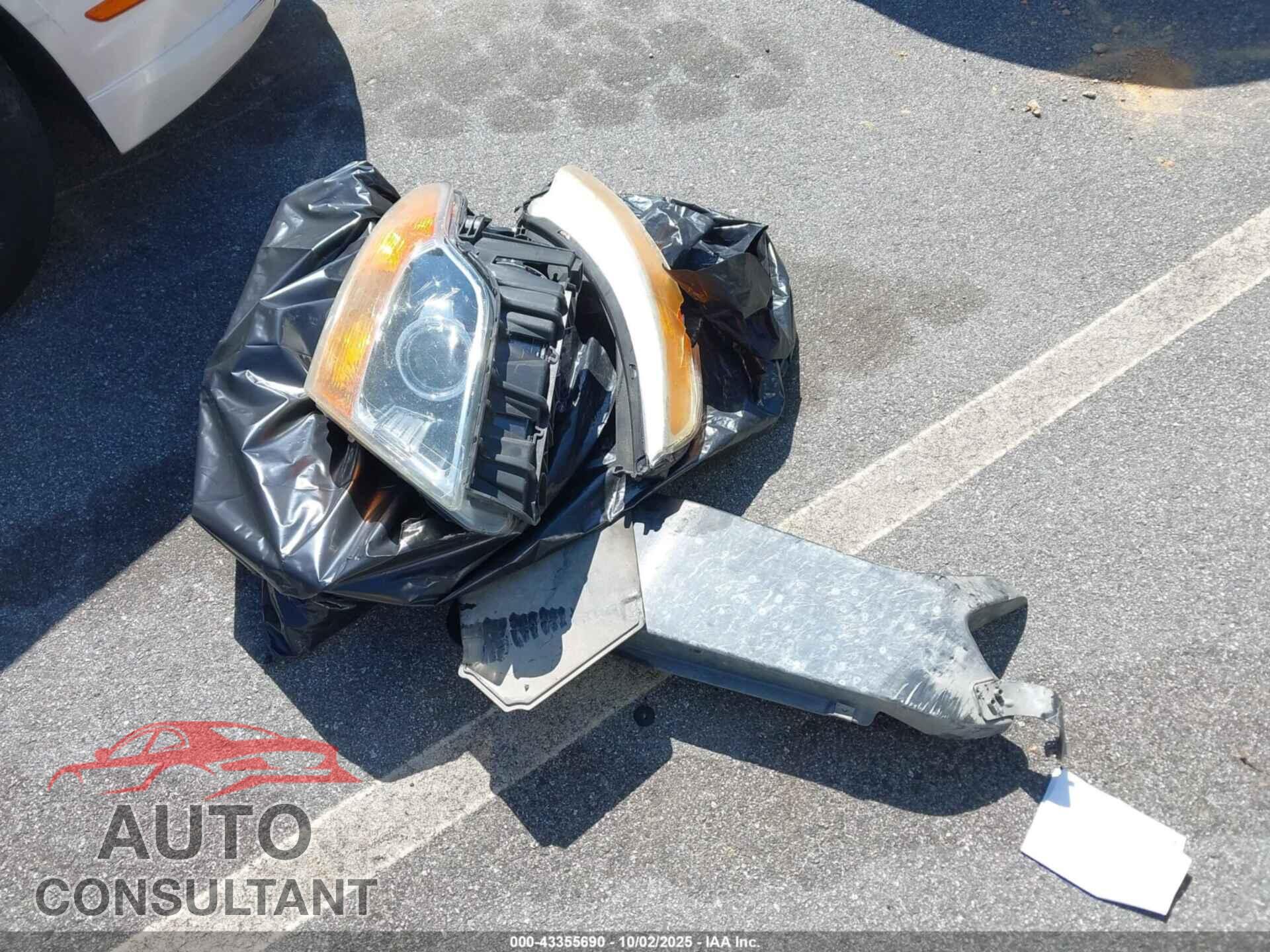 FORD EXPLORER 2011 - 1FMHK8F88BGA81912