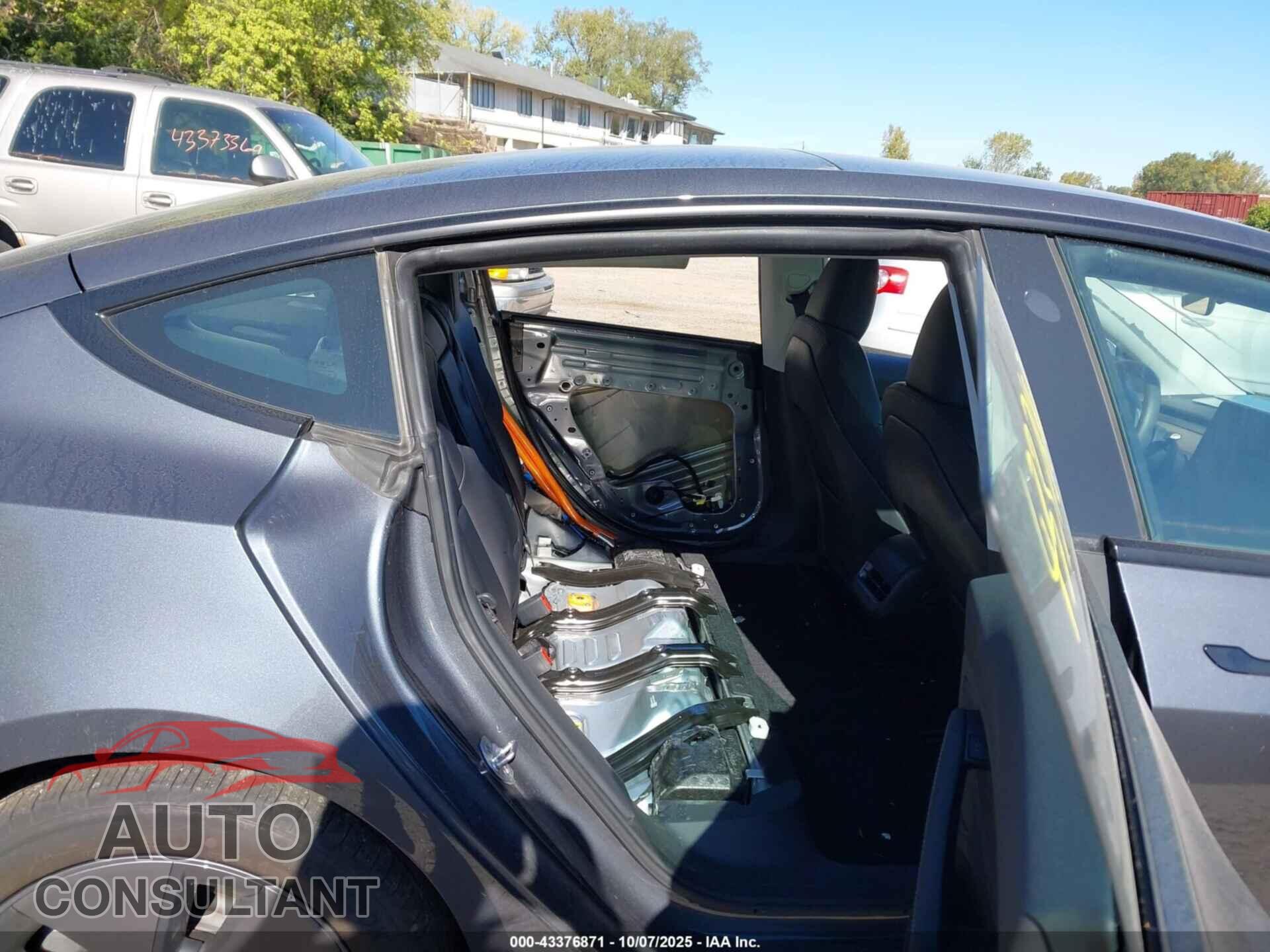 TESLA MODEL 3 2023 - 5YJ3E1EB3PF701531