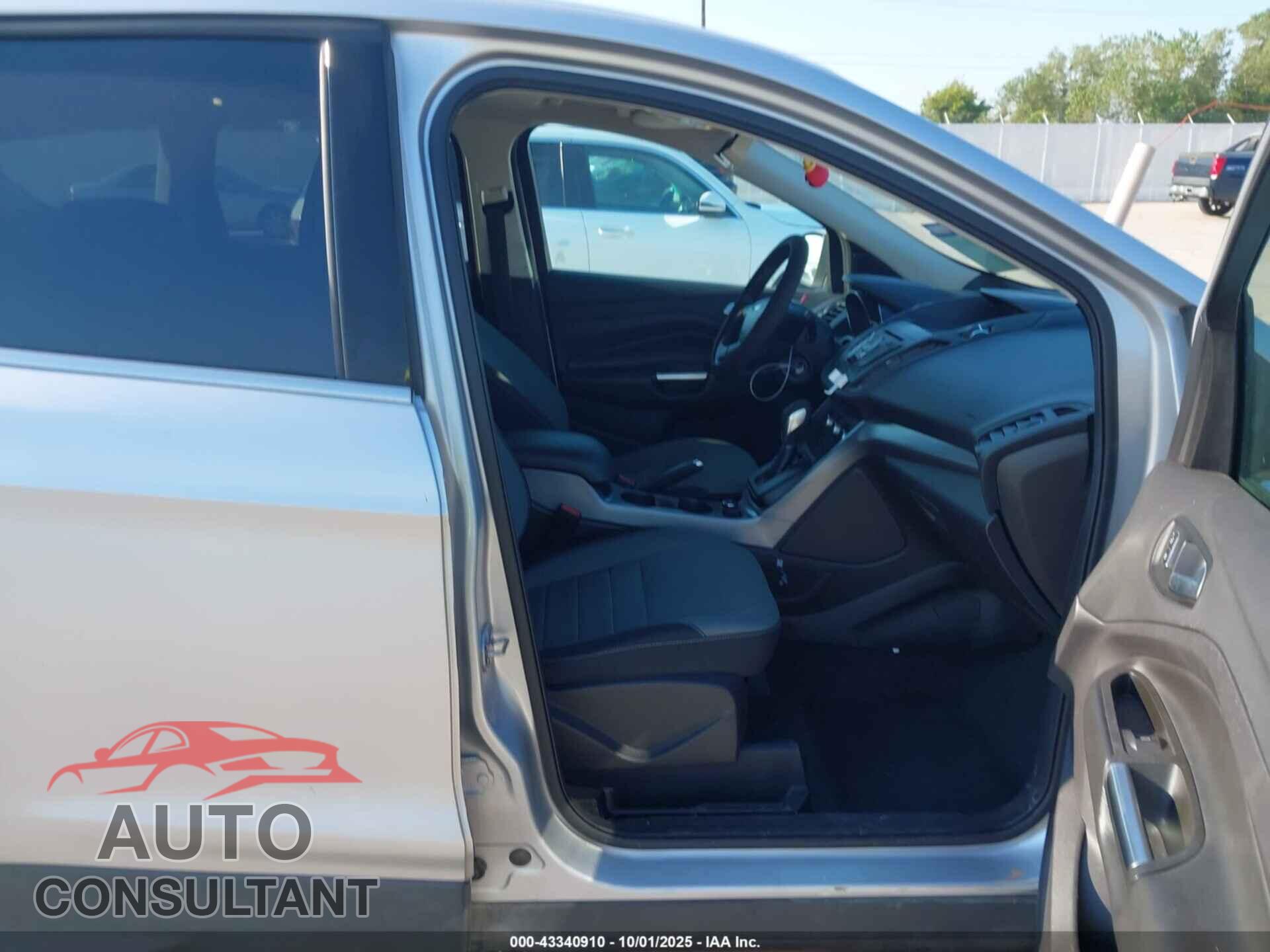 FORD ESCAPE 2016 - 1FMCU0G97GUA32495