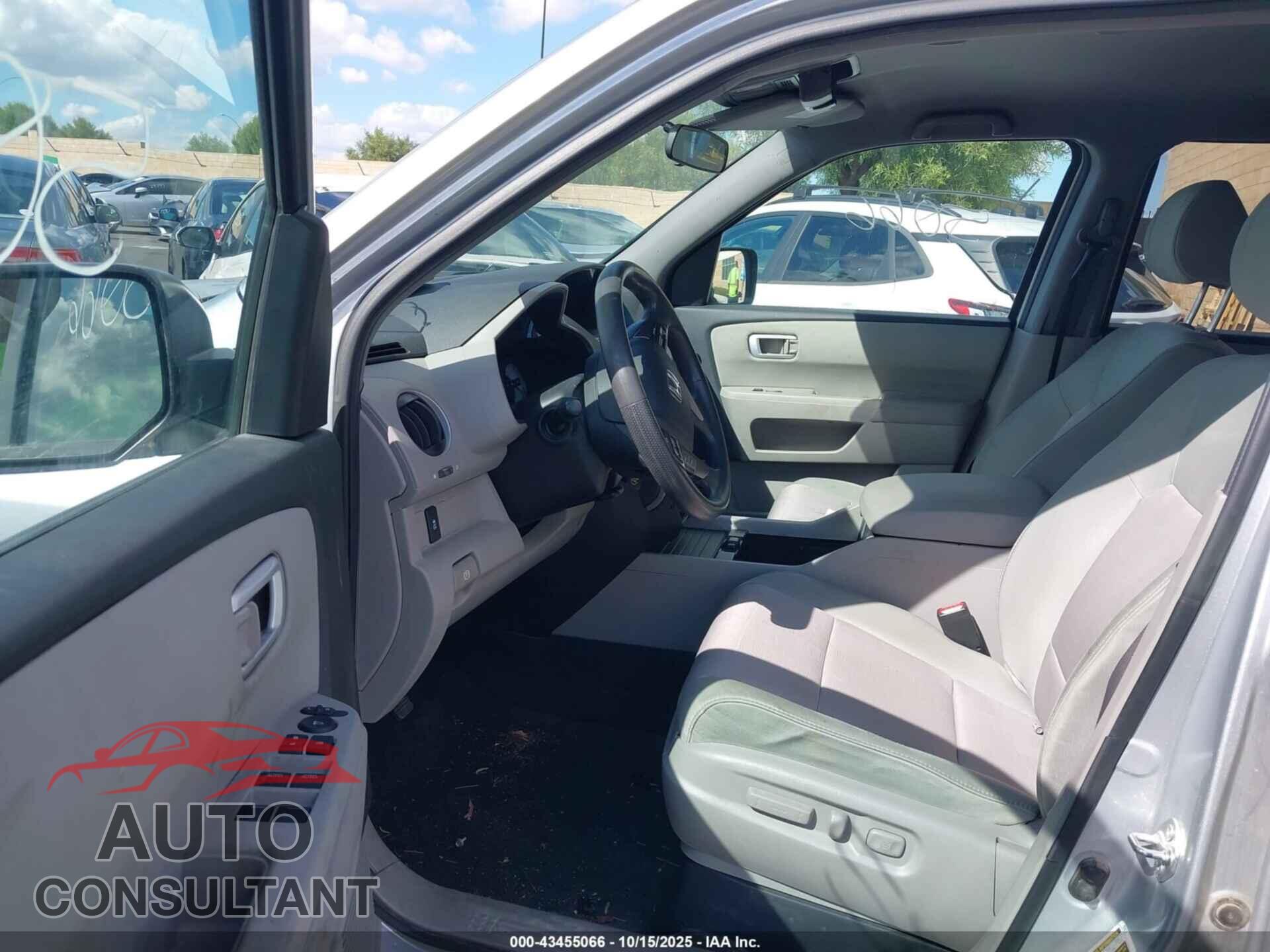 HONDA PILOT 2014 - 5FNYF3H41EB017165