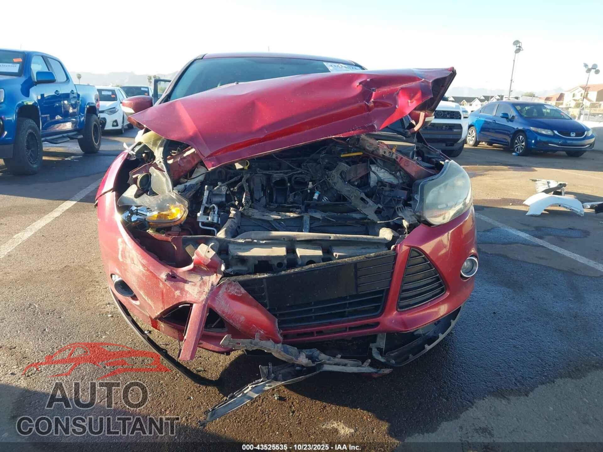 FORD FOCUS 2014 - 1FADP3N27EL247939