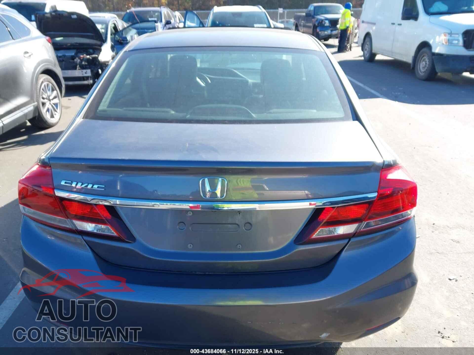 HONDA CIVIC 2015 - 2HGFB2F98FH537775