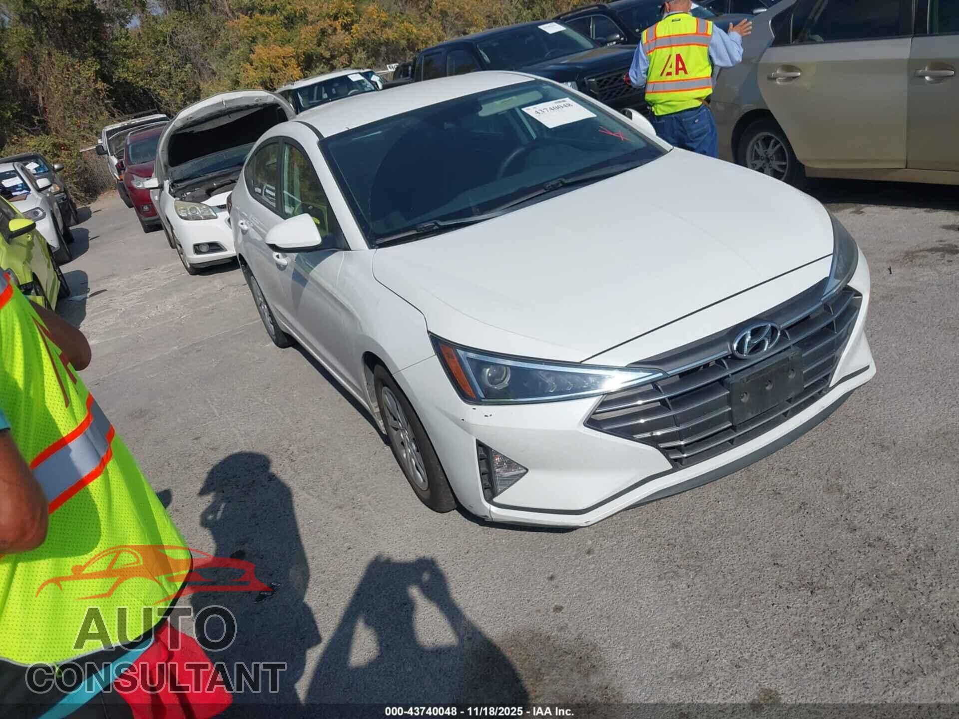 HYUNDAI ELANTRA 2020 - 5NPD74LF8LH521432