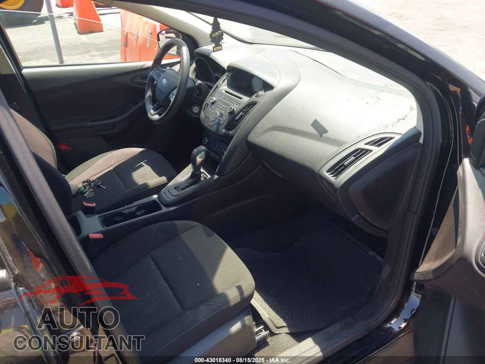 FORD FOCUS 2016 - 1FADP3E28GL325034