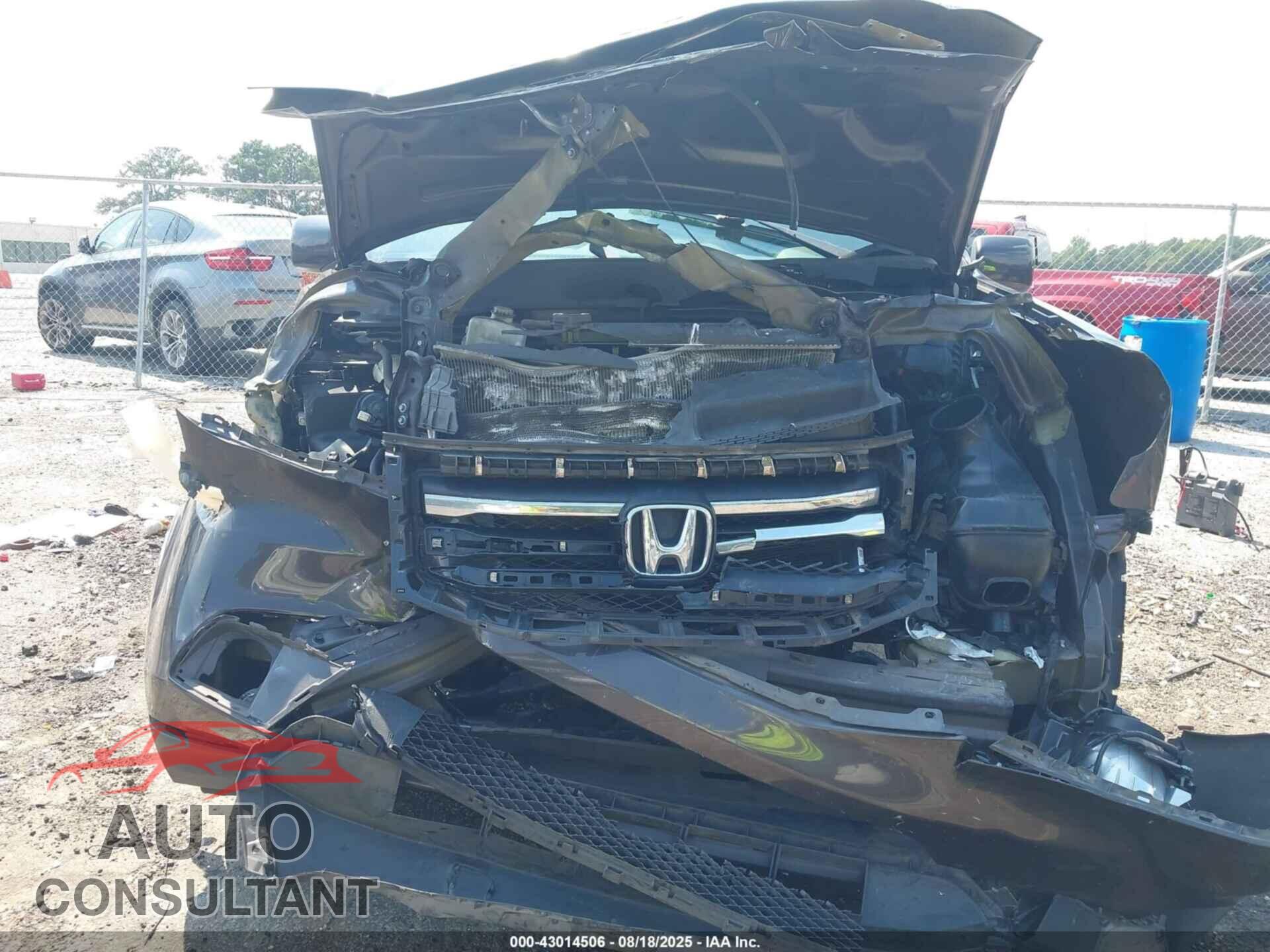HONDA PILOT 2014 - 5FNYF3H55EB001608