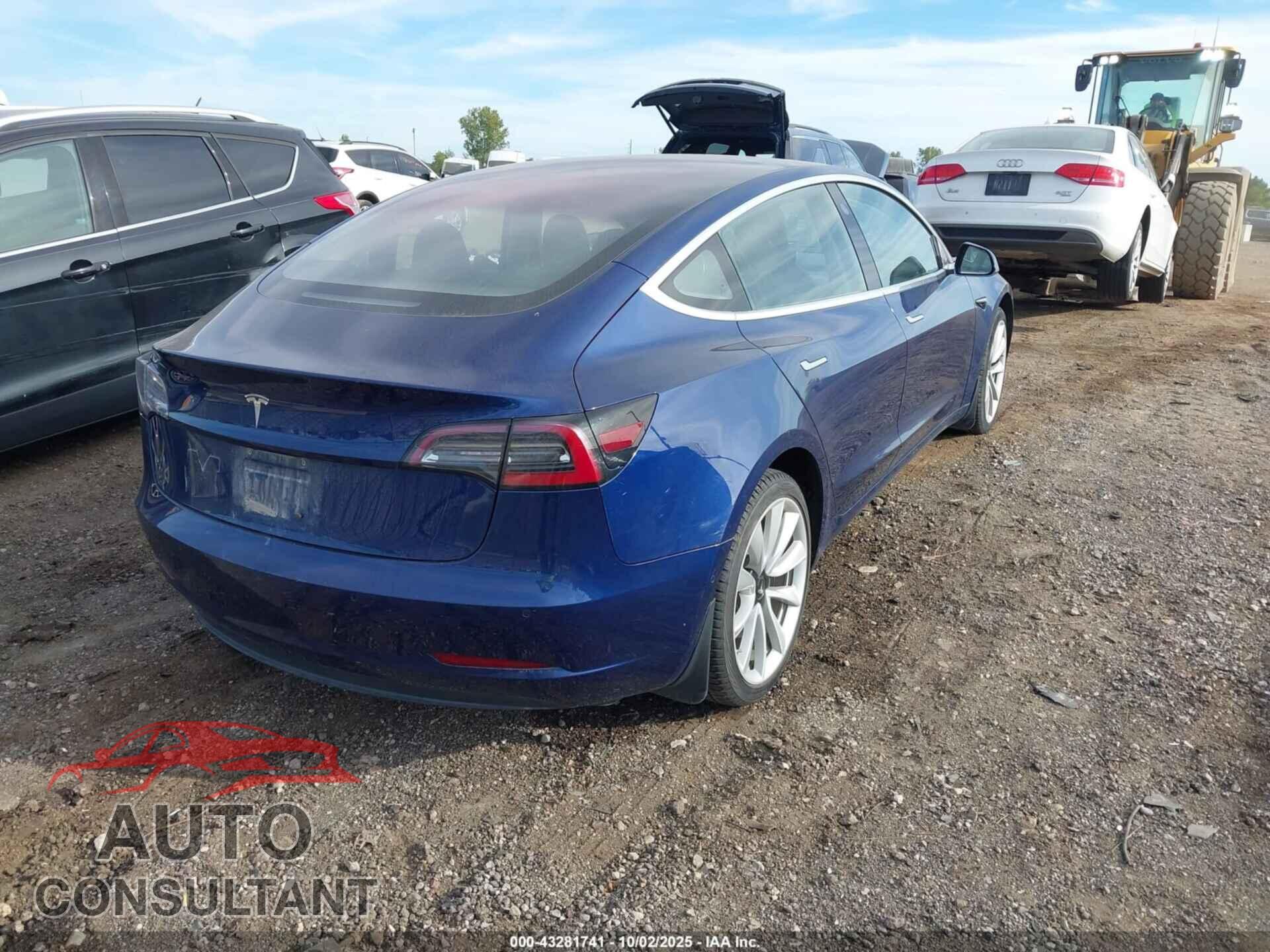 TESLA MODEL 3 2018 - 5YJ3E1EA7JF032923