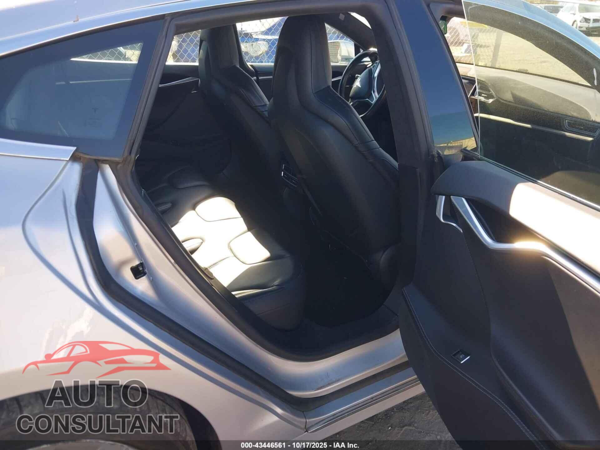 TESLA MODEL S 2016 - 5YJSA1E17GF150972