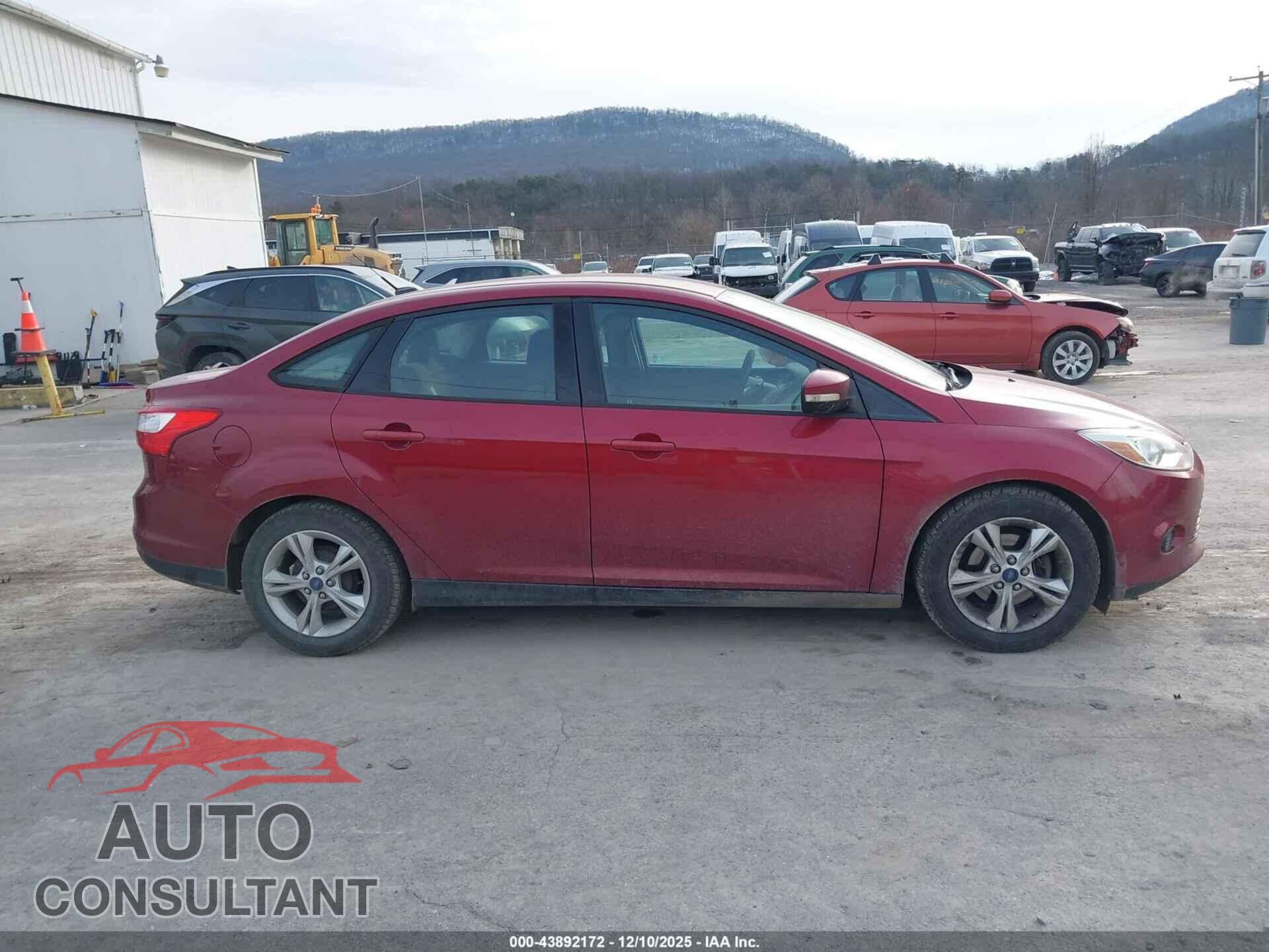FORD FOCUS 2014 - 1FADP3F23EL449451