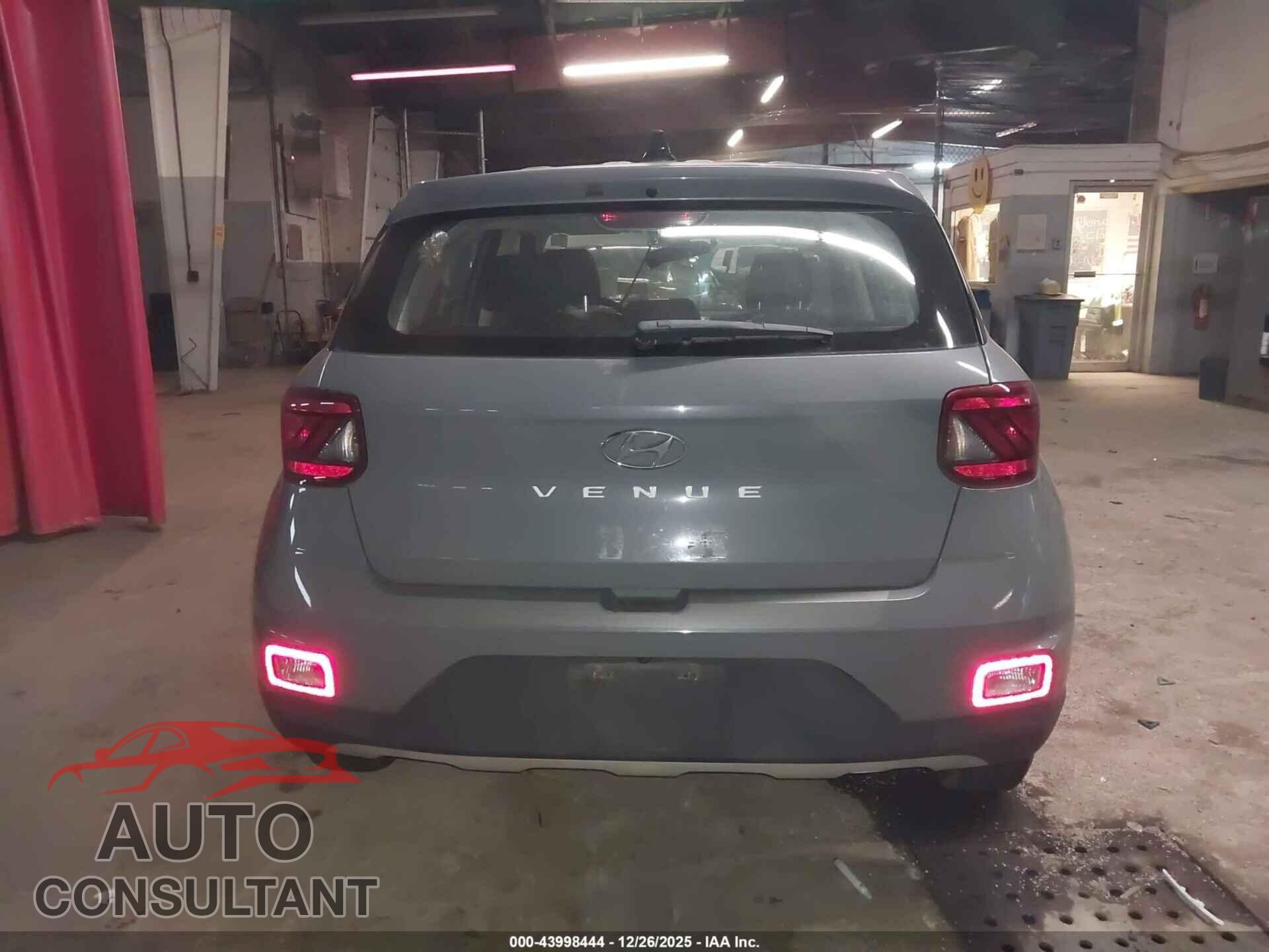 HYUNDAI VENUE 2020 - KMHRB8A32LU049220