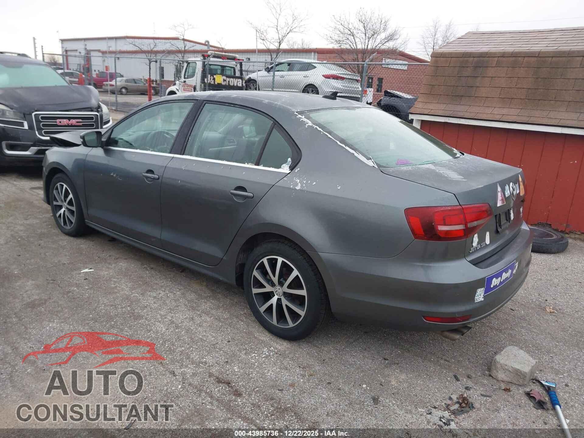 VOLKSWAGEN JETTA 2017 - 3VWDB7AJ8HM407792