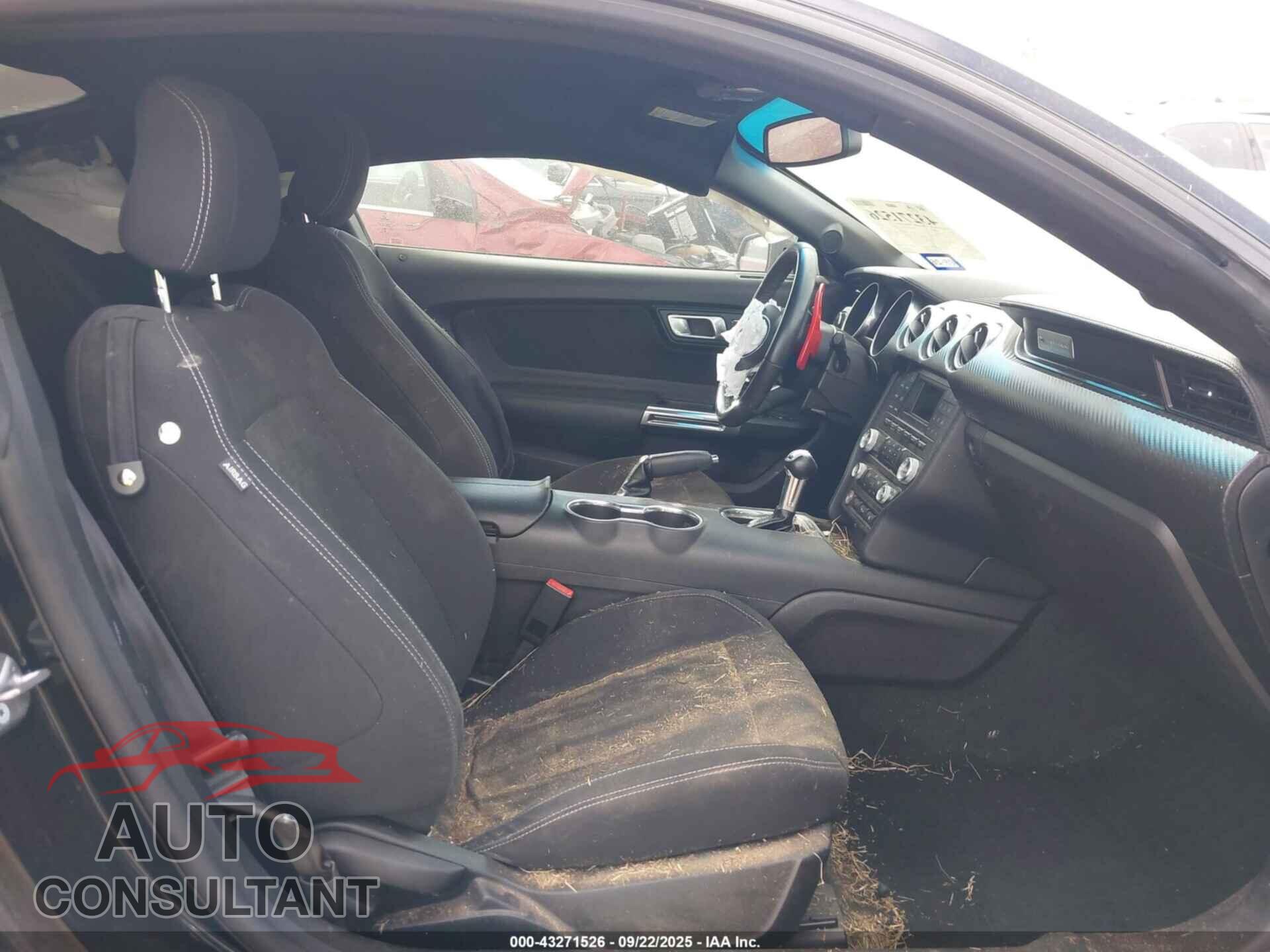 FORD MUSTANG 2018 - 1FA6P8TH8J5114022