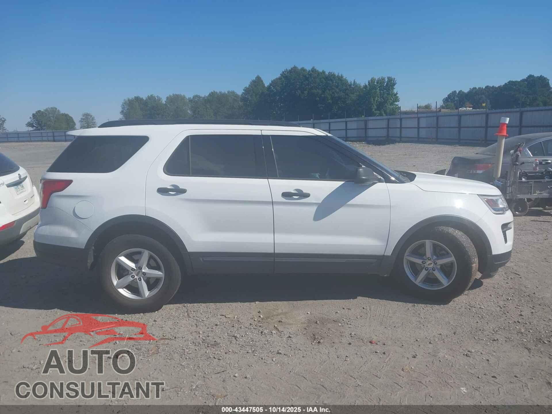 FORD EXPLORER 2018 - 1FM5K7B88JGB39373