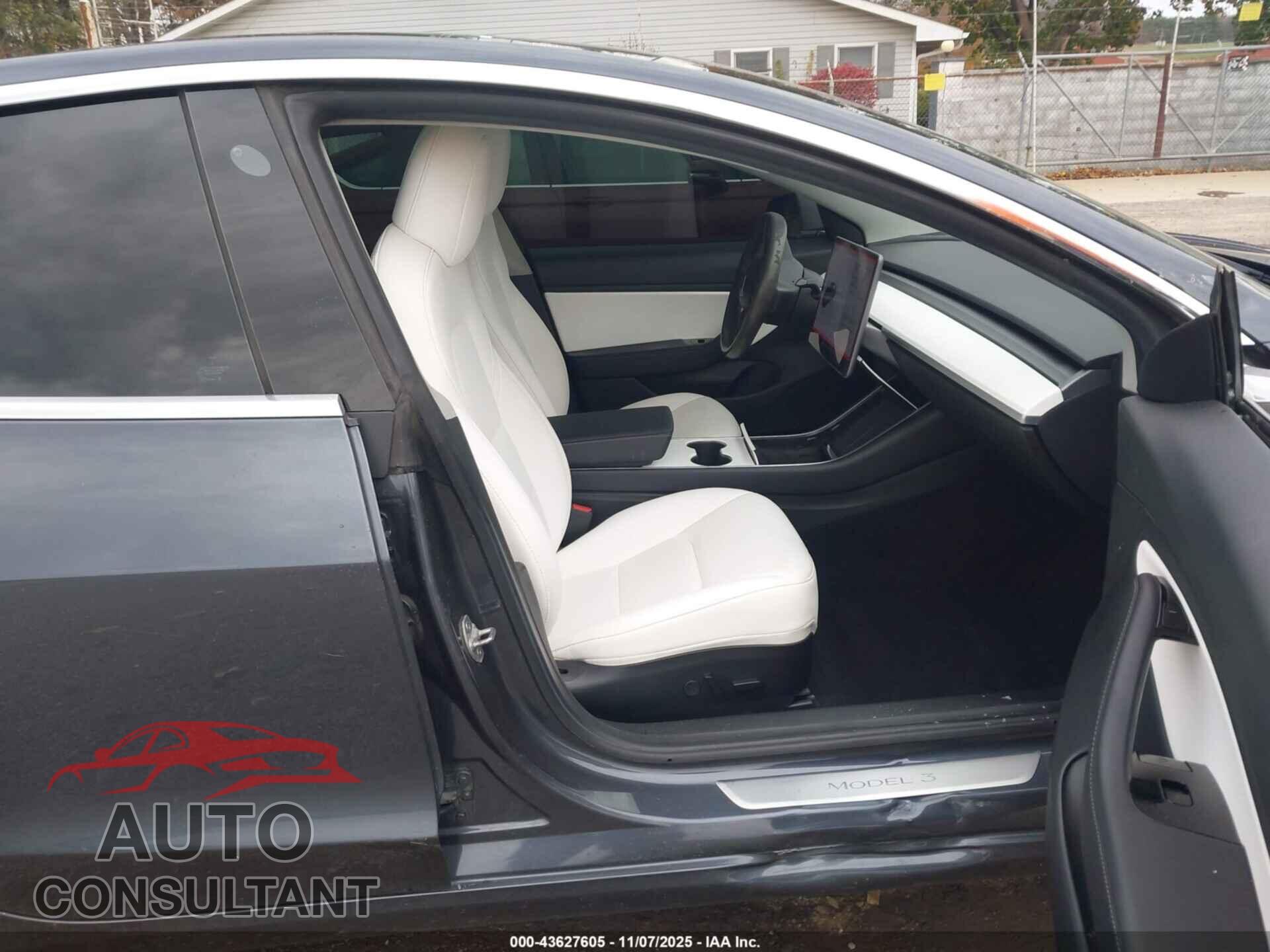 TESLA MODEL 3 2020 - 5YJ3E1EC2LF784212