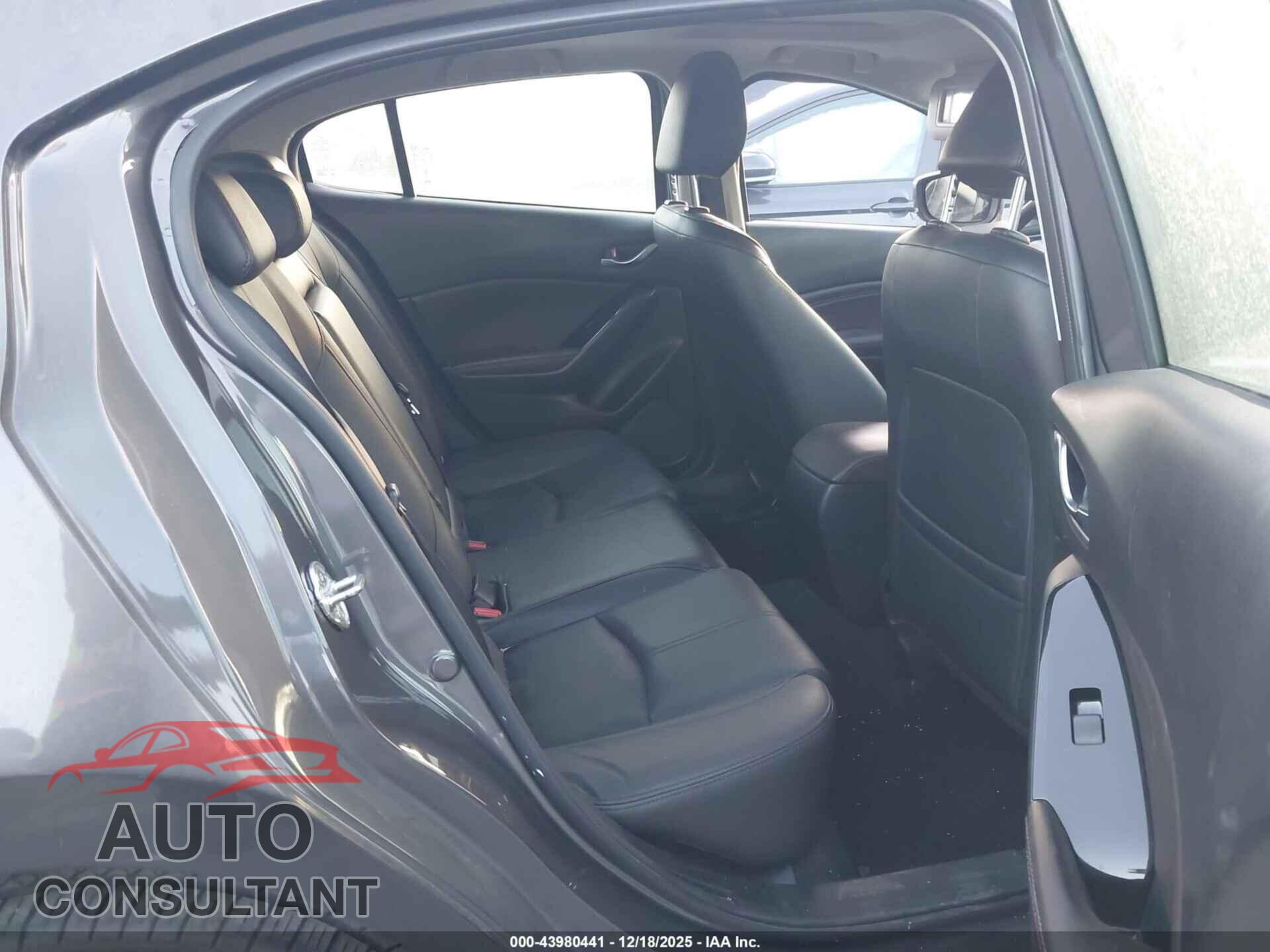 MAZDA MAZDA3 2017 - 3MZBN1M31HM129584