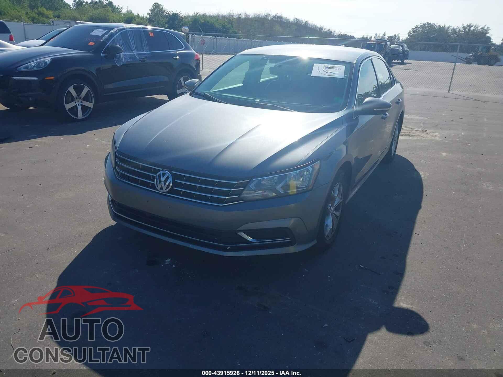 VOLKSWAGEN PASSAT 2016 - 1VWAT7A31GC009373