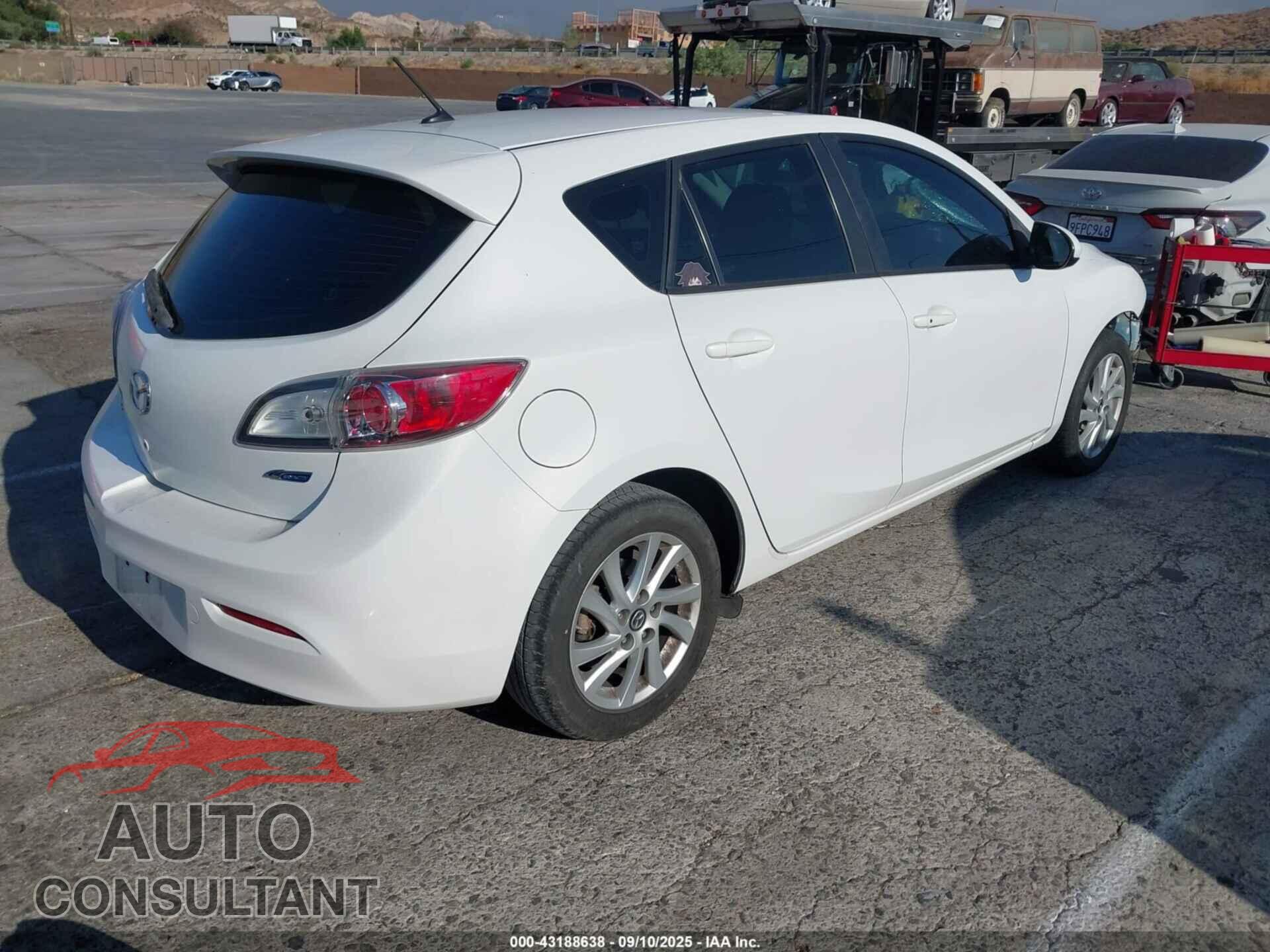MAZDA MAZDA3 2013 - JM1BL1LP4D1727544