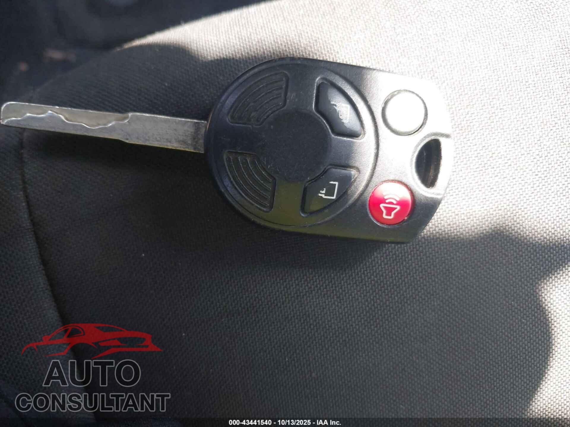 FORD FOCUS 2016 - 1FADP3K22GL389929