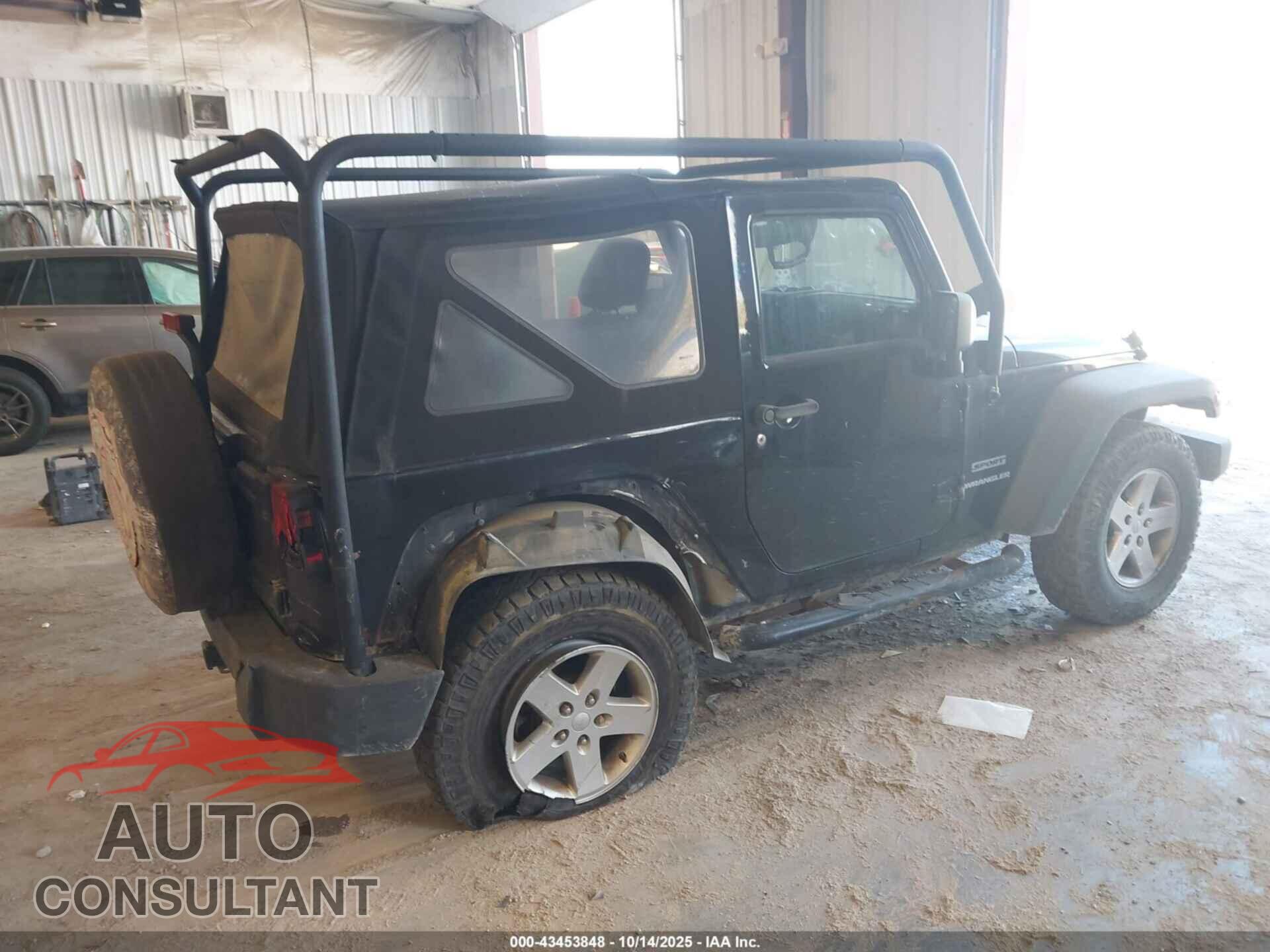 JEEP WRANGLER 2011 - 1J4AA2D18BL573076