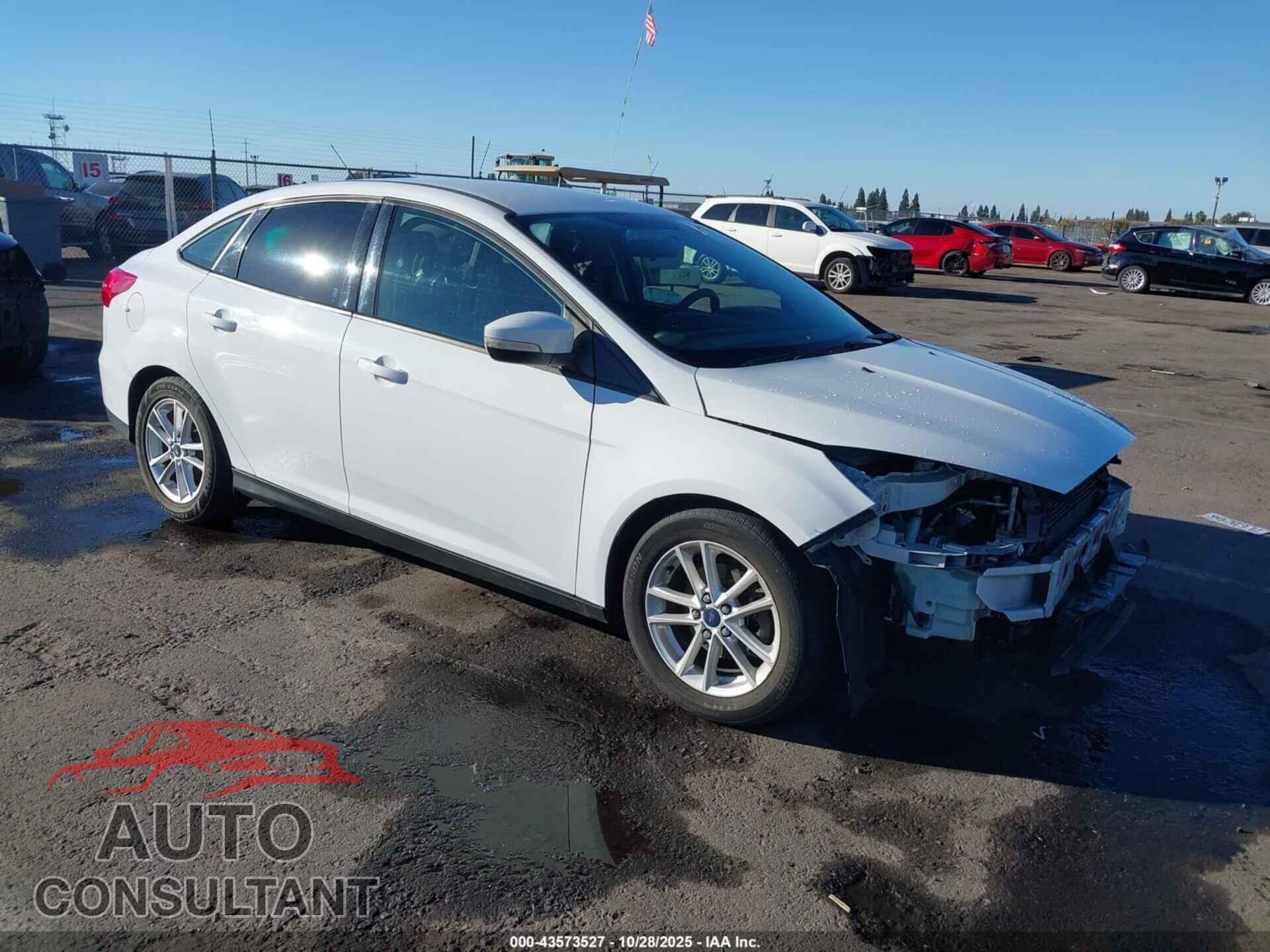 FORD FOCUS 2015 - 1FADP3F22FL256905