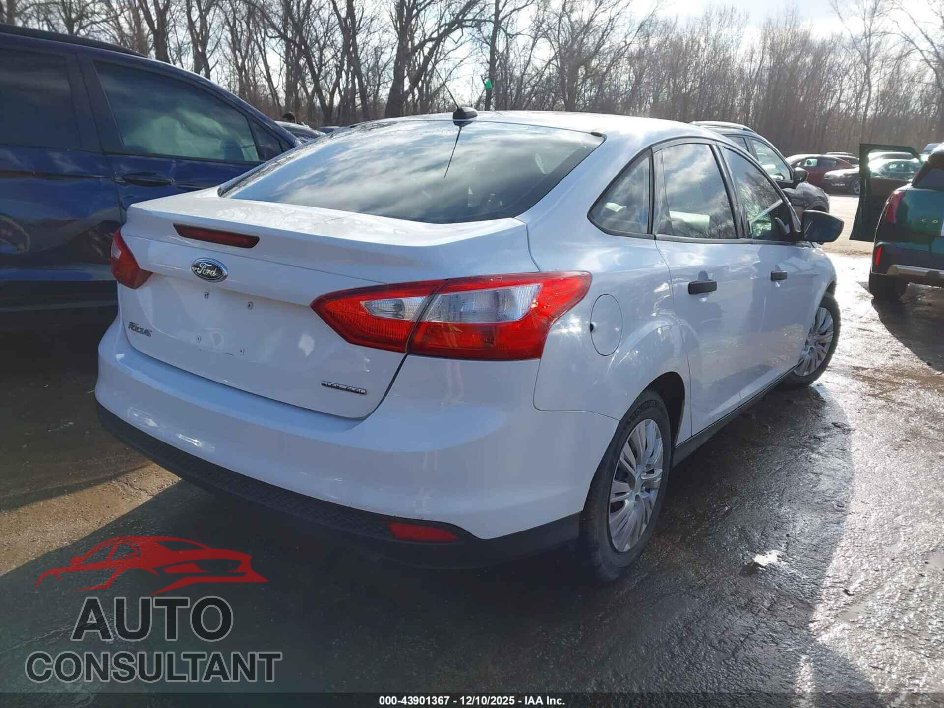 FORD FOCUS 2013 - 1FADP3E21DL383921