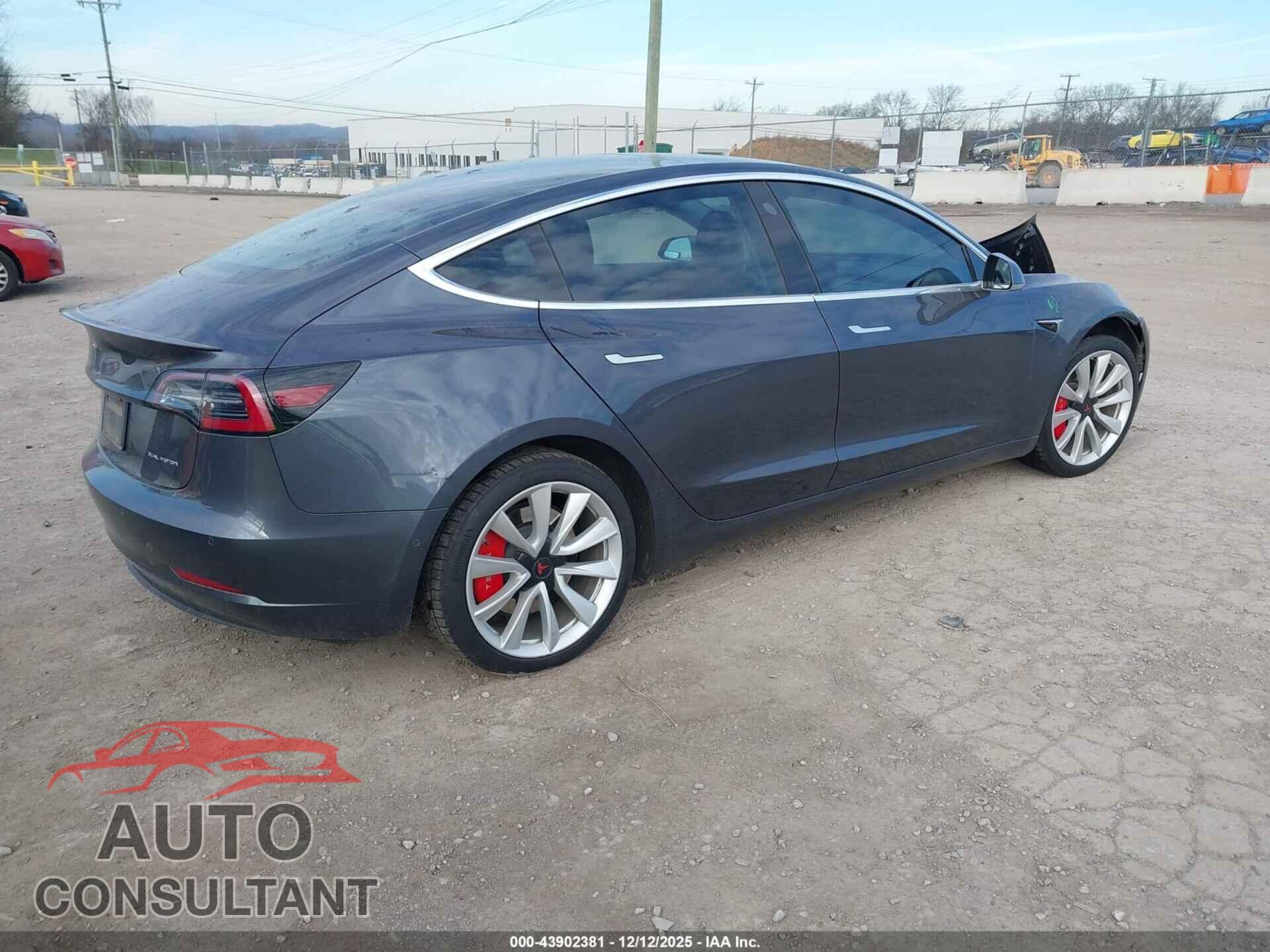 TESLA MODEL 3 2019 - 5YJ3E1EB7KF389142