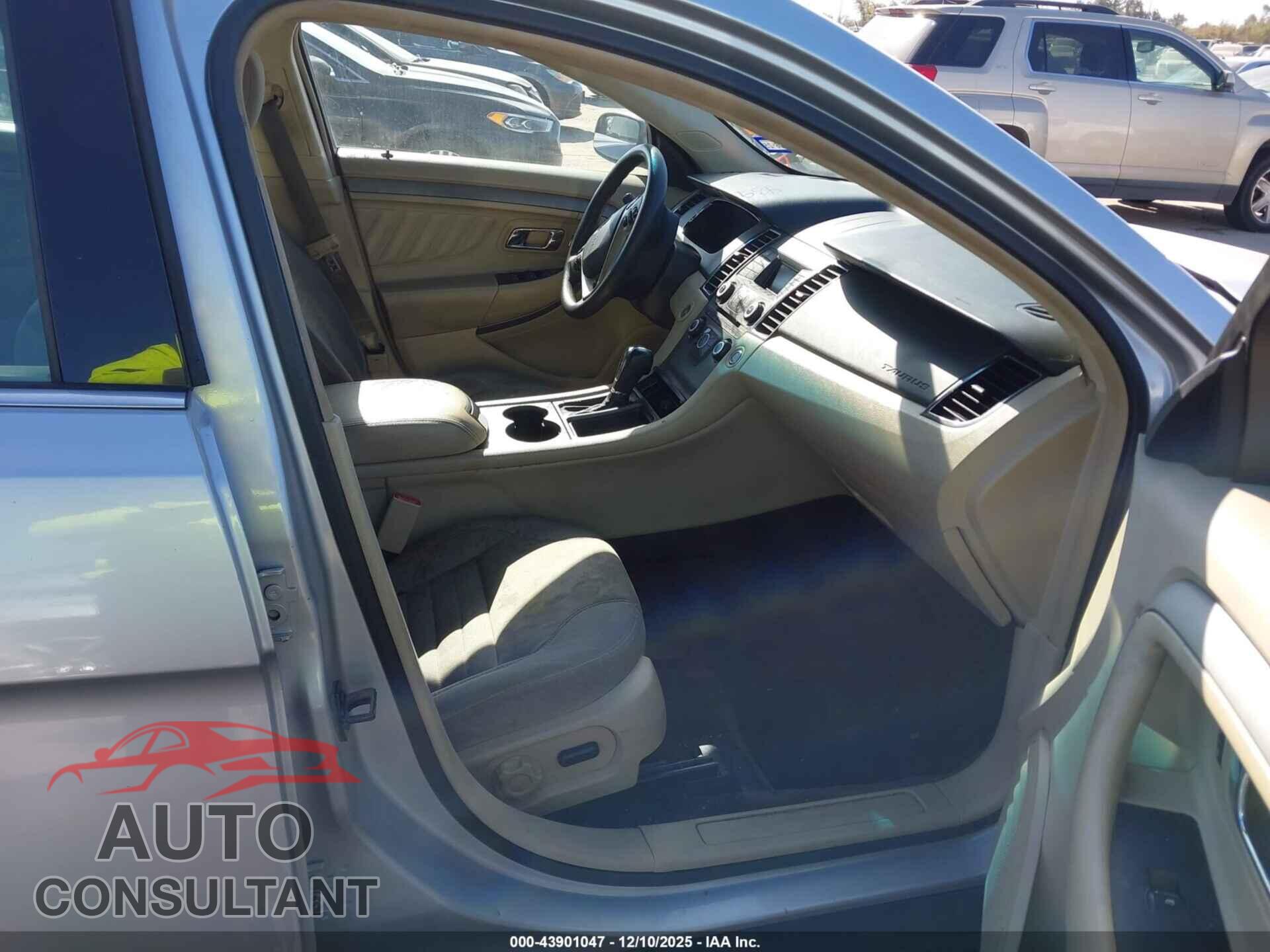FORD TAURUS 2014 - 1FAHP2D84EG107082
