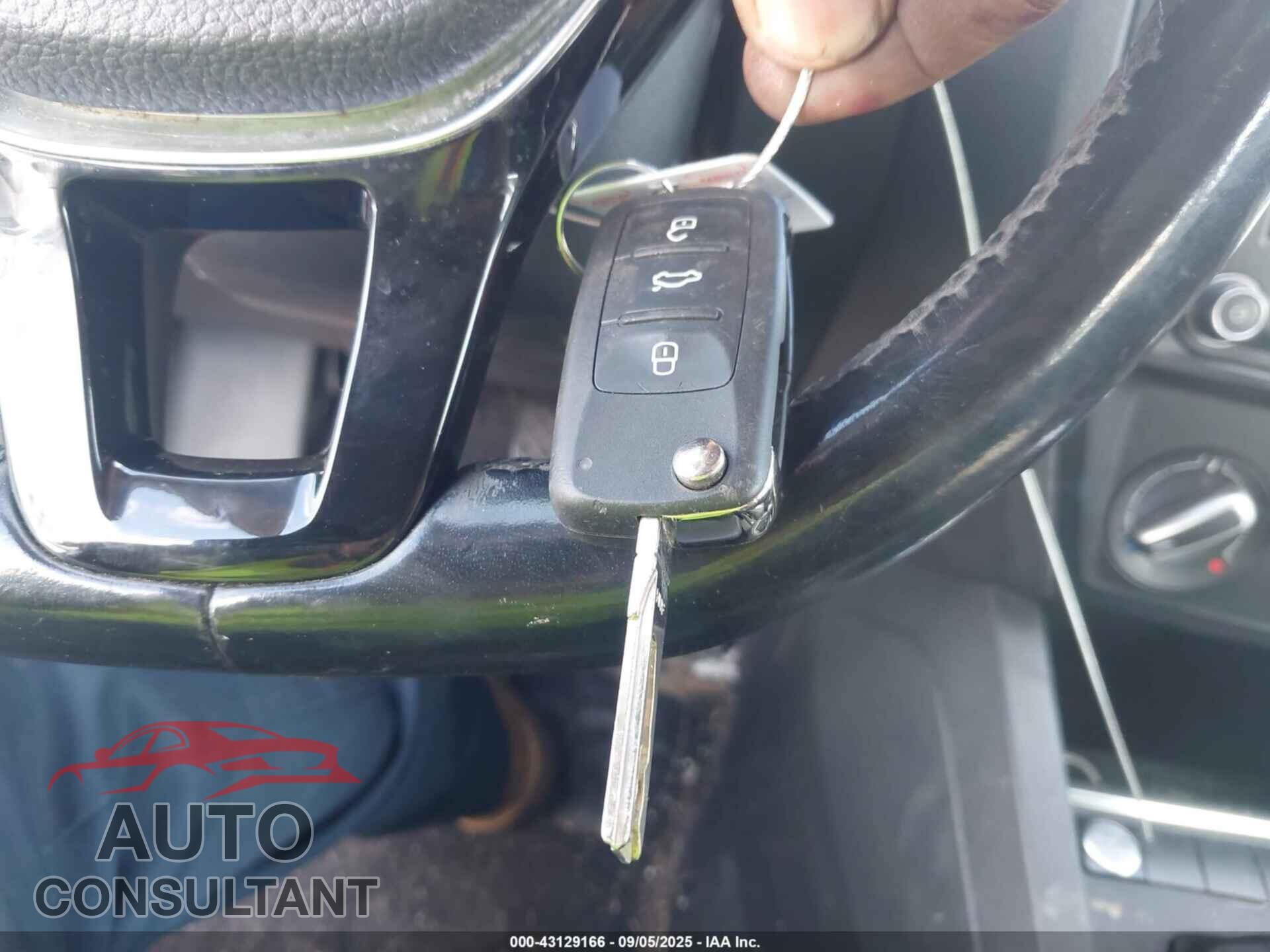 VOLKSWAGEN JETTA 2017 - 3VWDB7AJ6HM413266