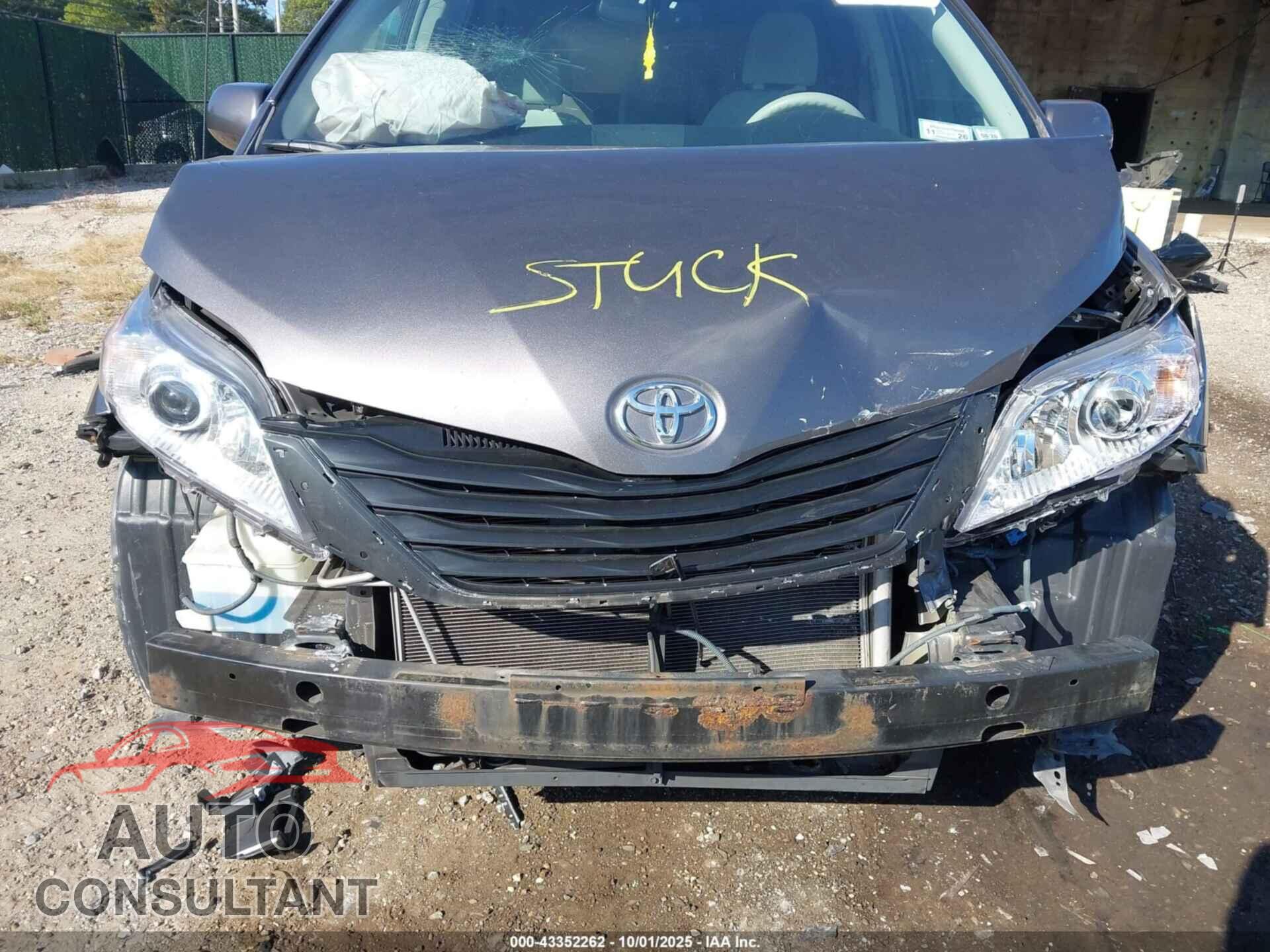 TOYOTA SIENNA 2013 - 5TDKK3DC5DS364054