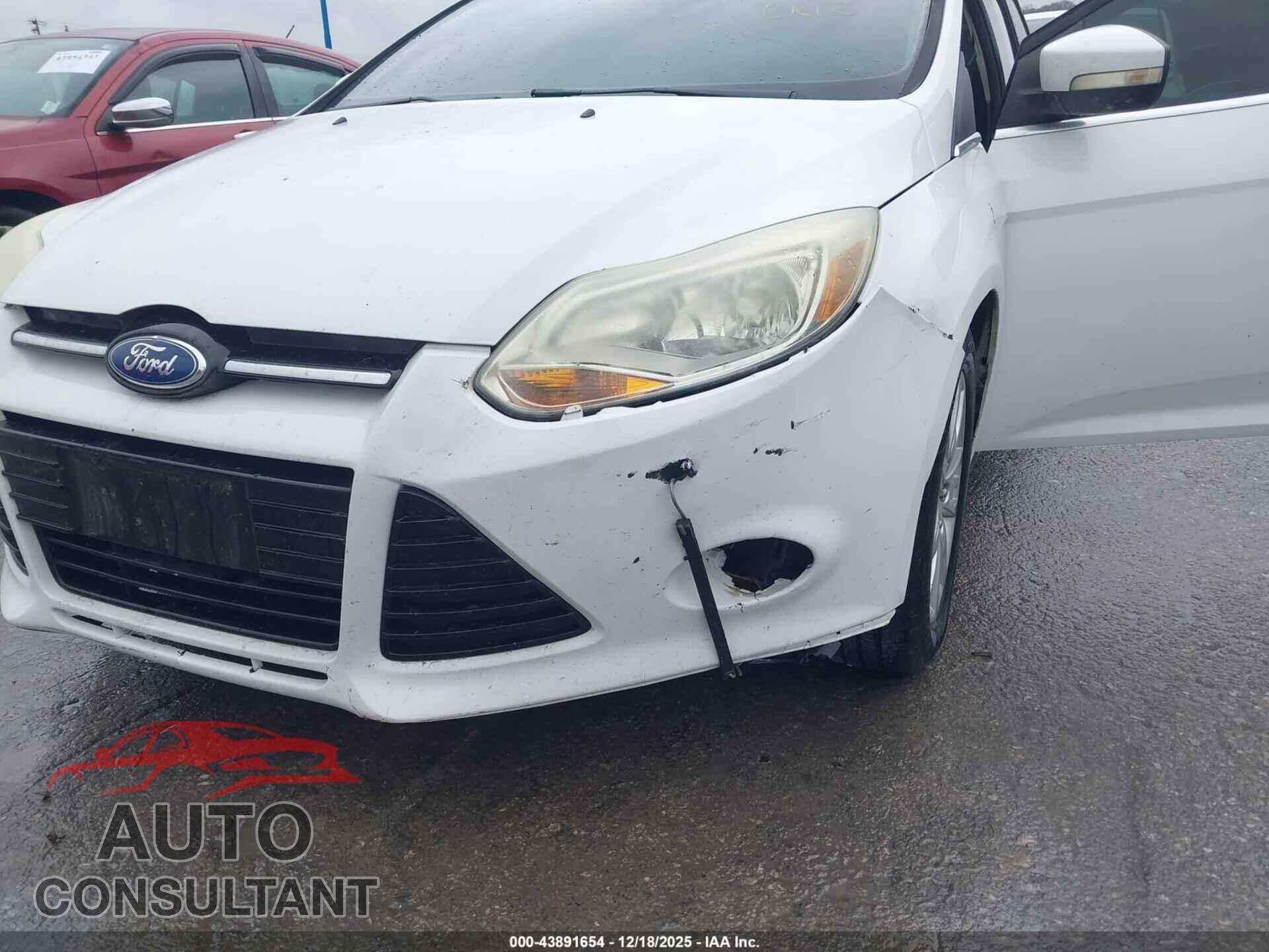 FORD FOCUS 2012 - 1FAHP3M23CL182619