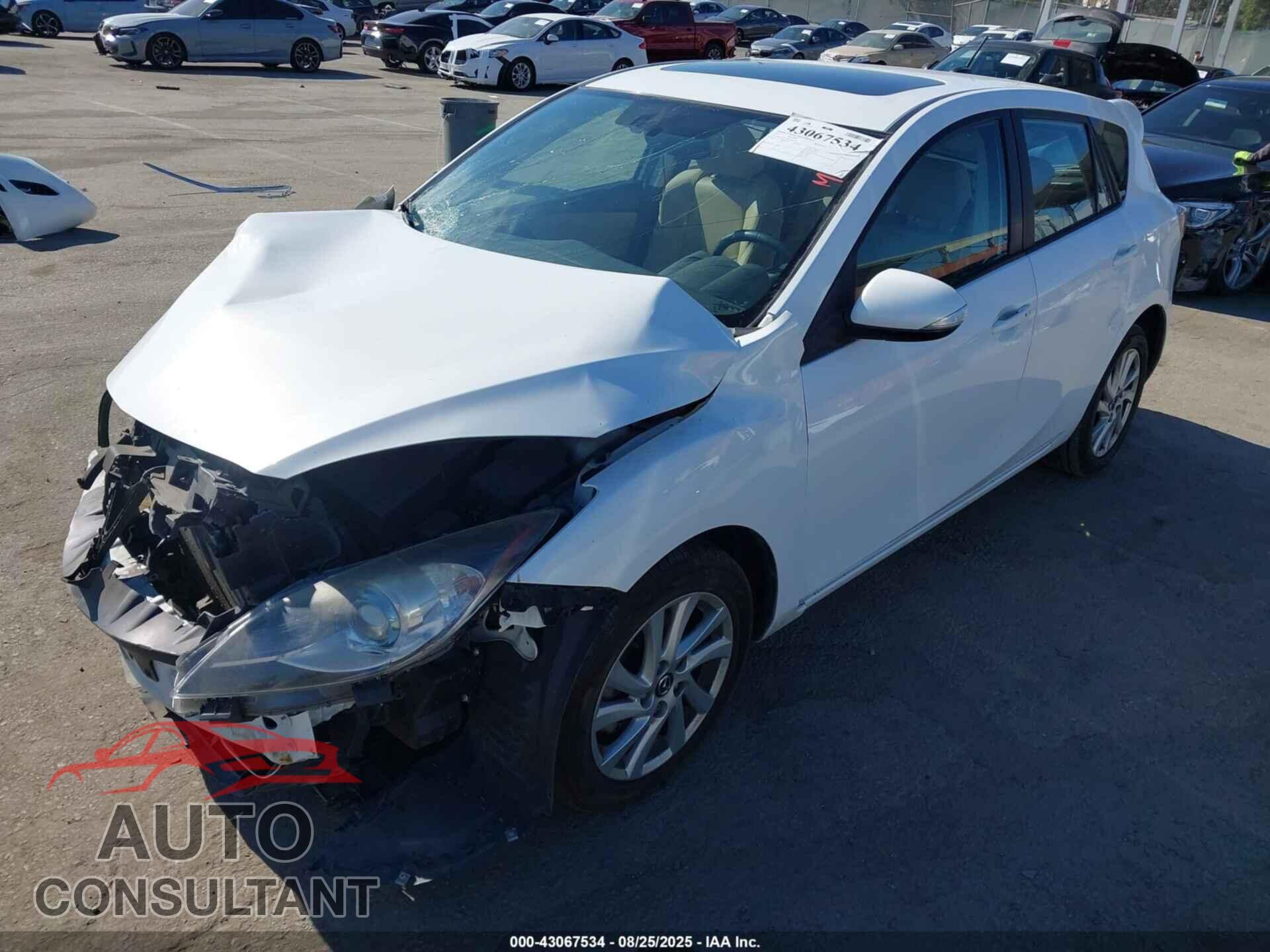 MAZDA MAZDA3 2013 - JM1BL1MP5D1784396