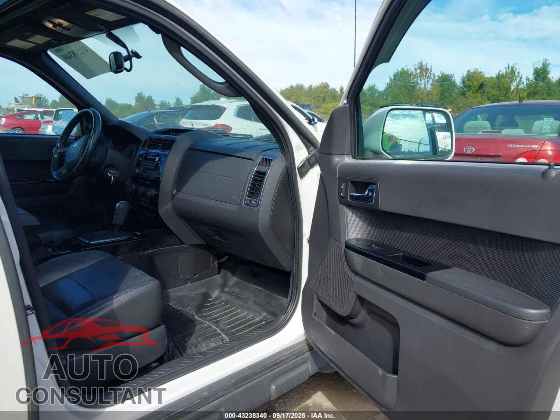 FORD ESCAPE 2012 - 1FMCU9EG7CKA80770