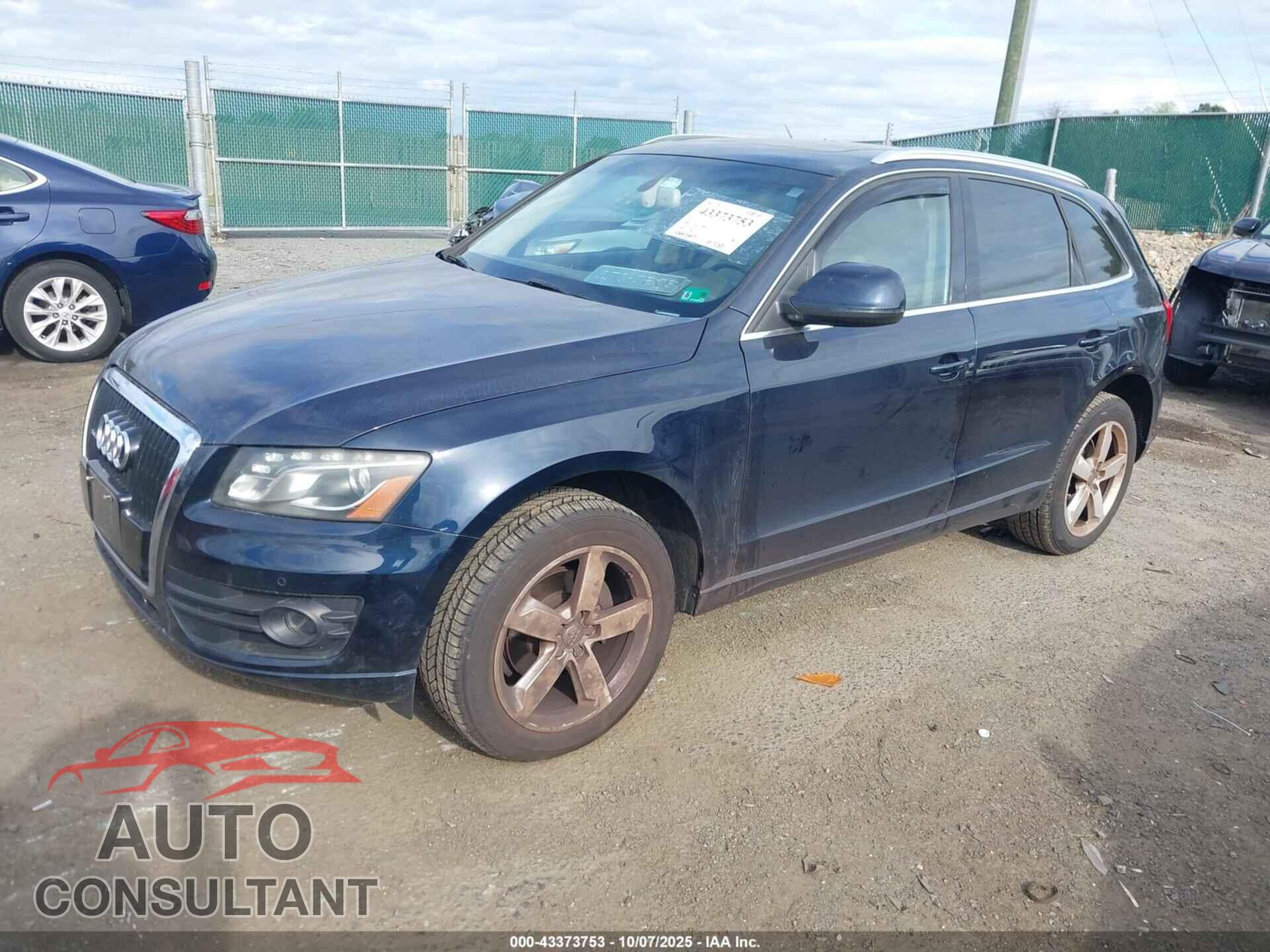 AUDI Q5 2010 - WA1LKAFP1AA076947
